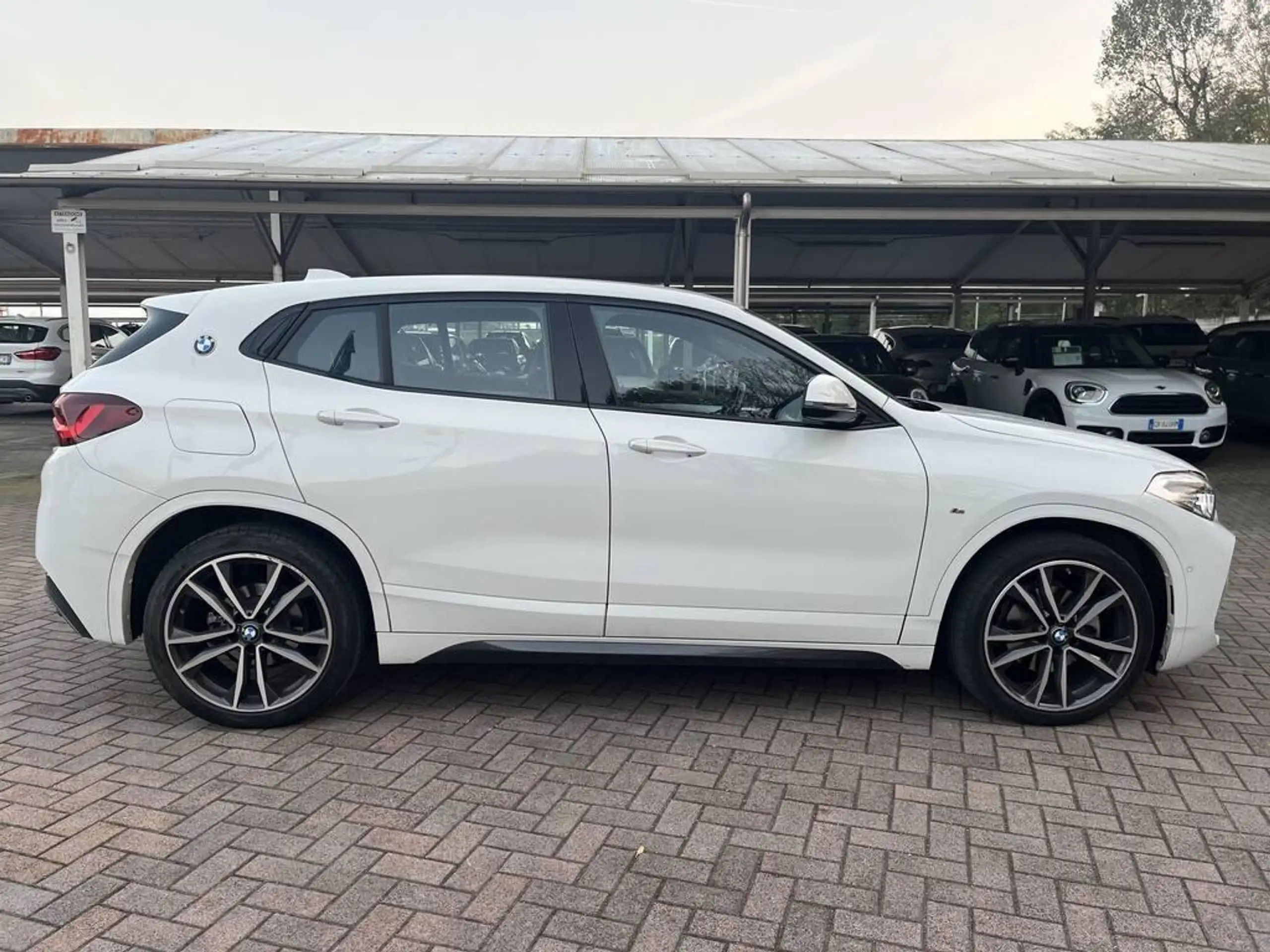 BMW - X2