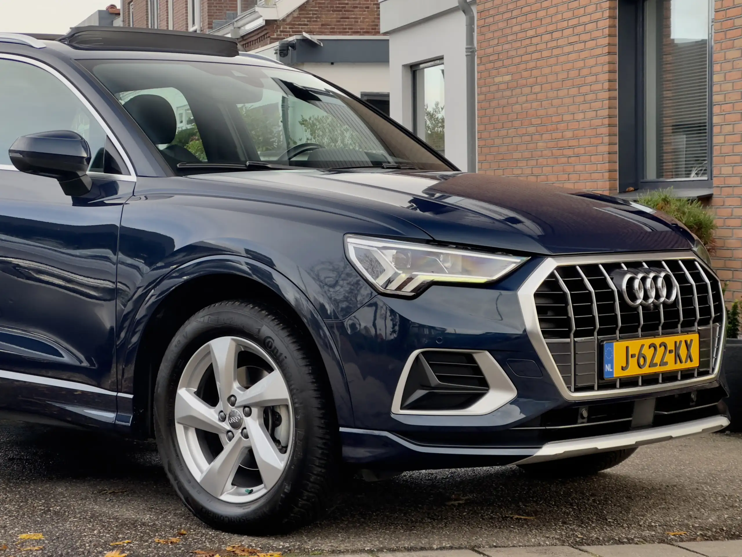 Audi - Q3