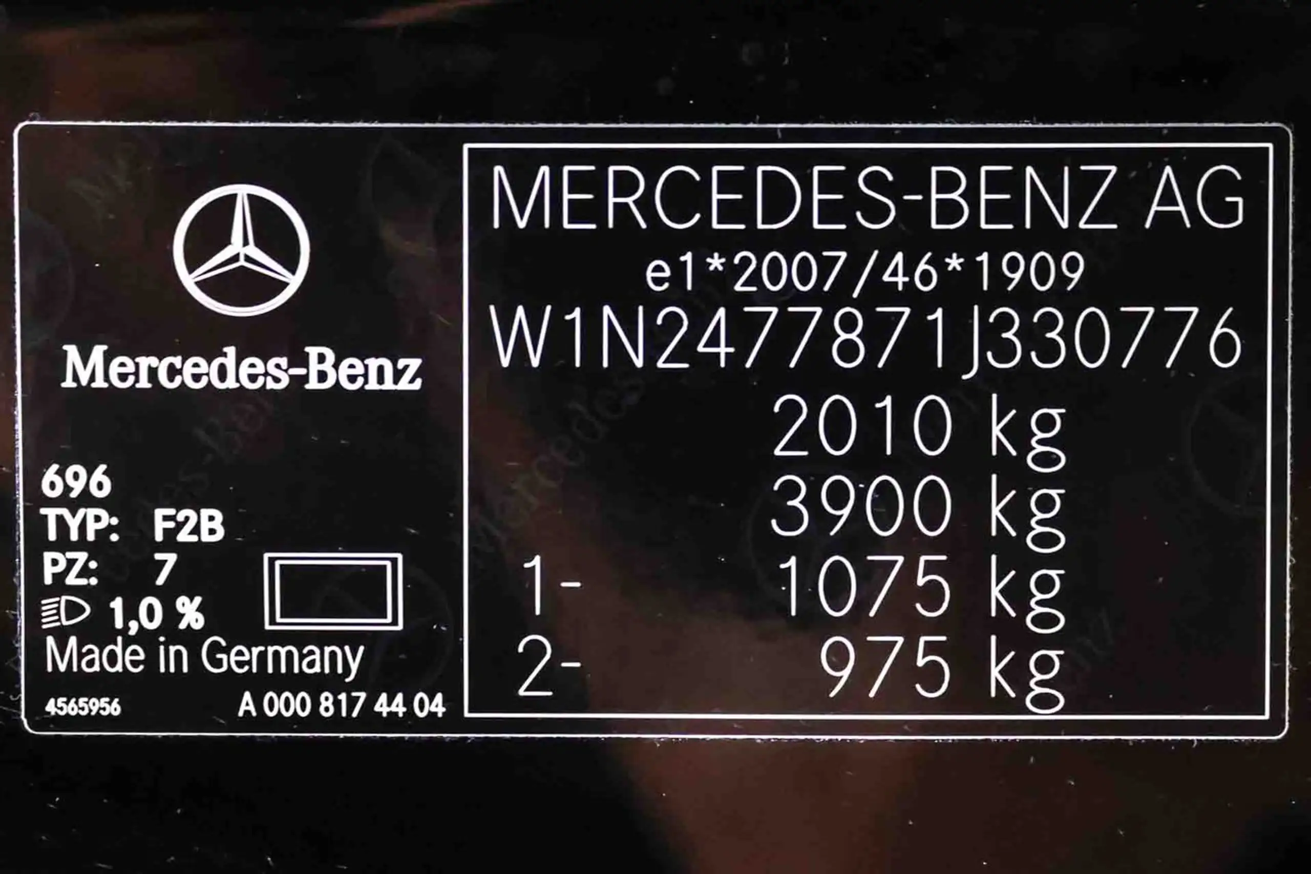 Mercedes-Benz - GLA 200