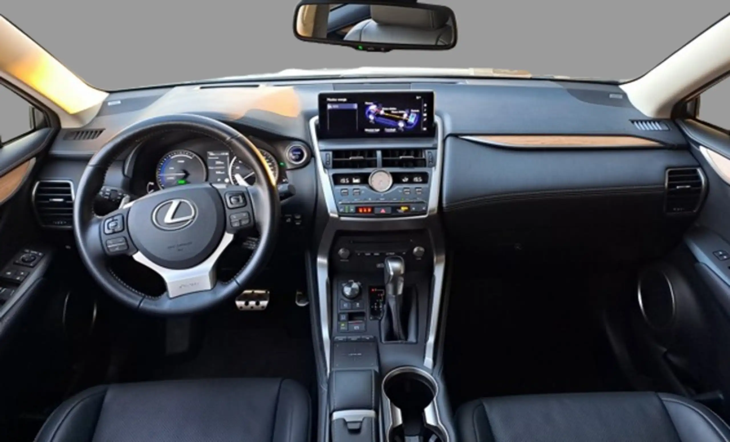 Lexus - NX 300