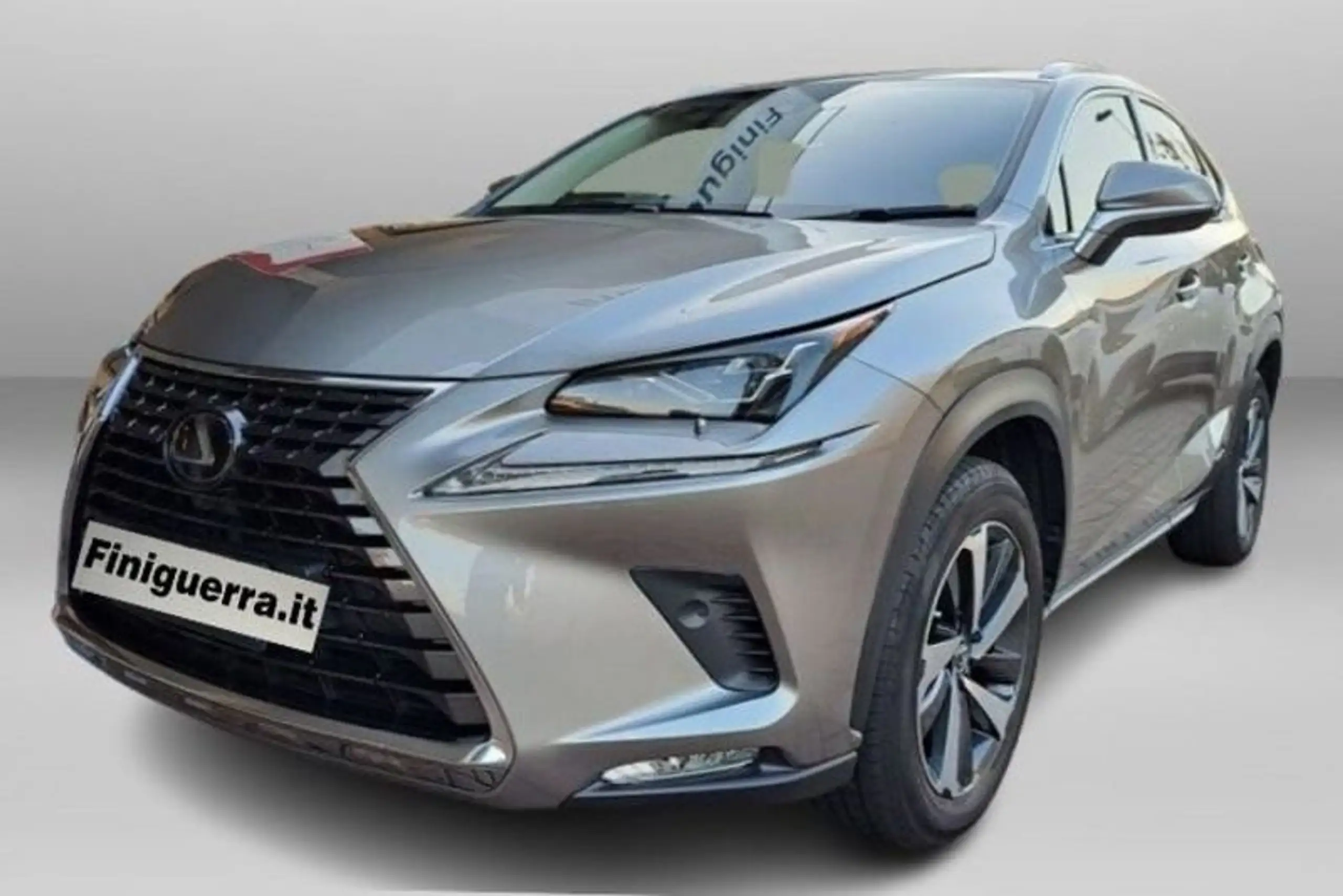 Lexus - NX 300