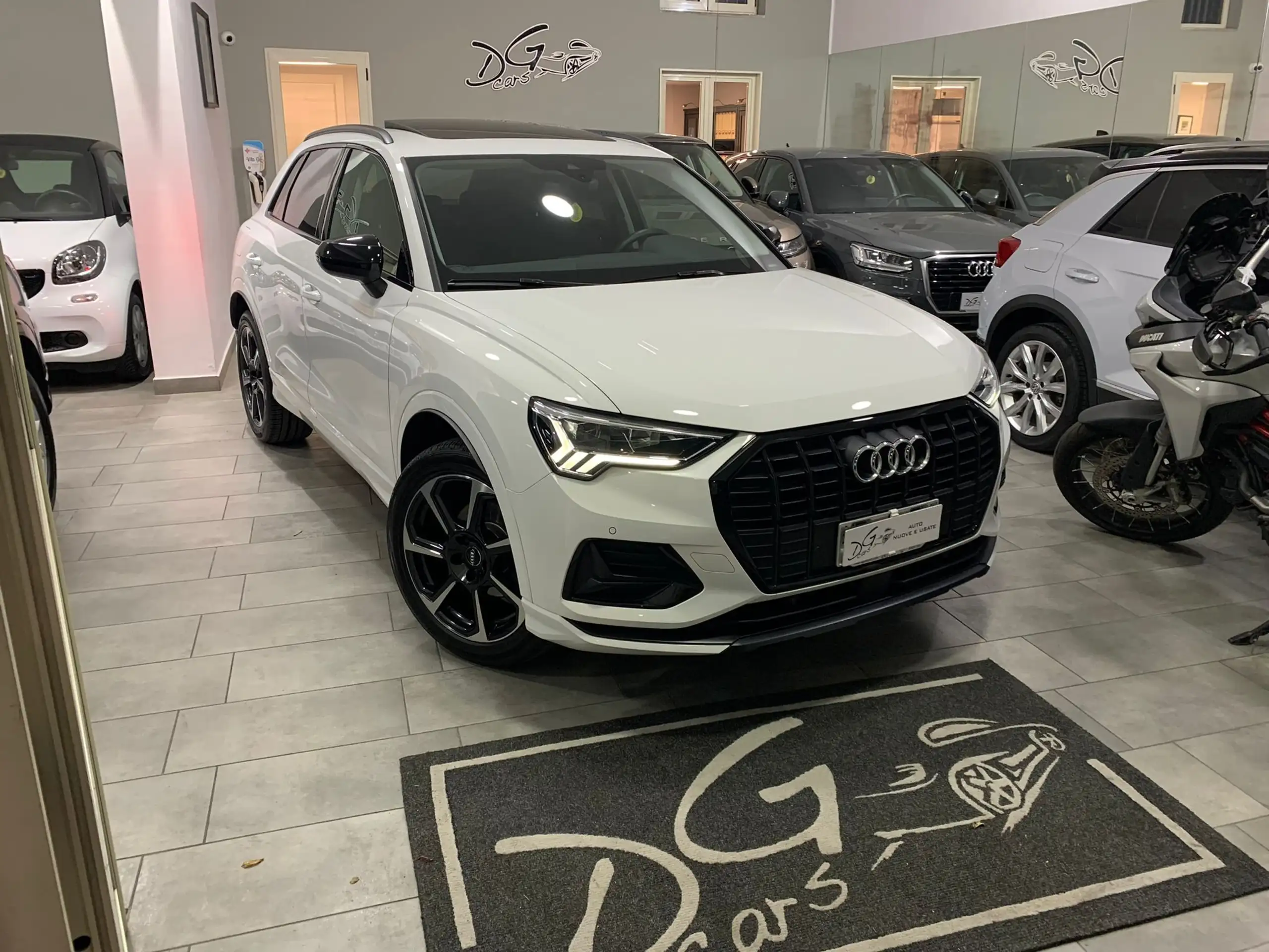 Audi - Q3