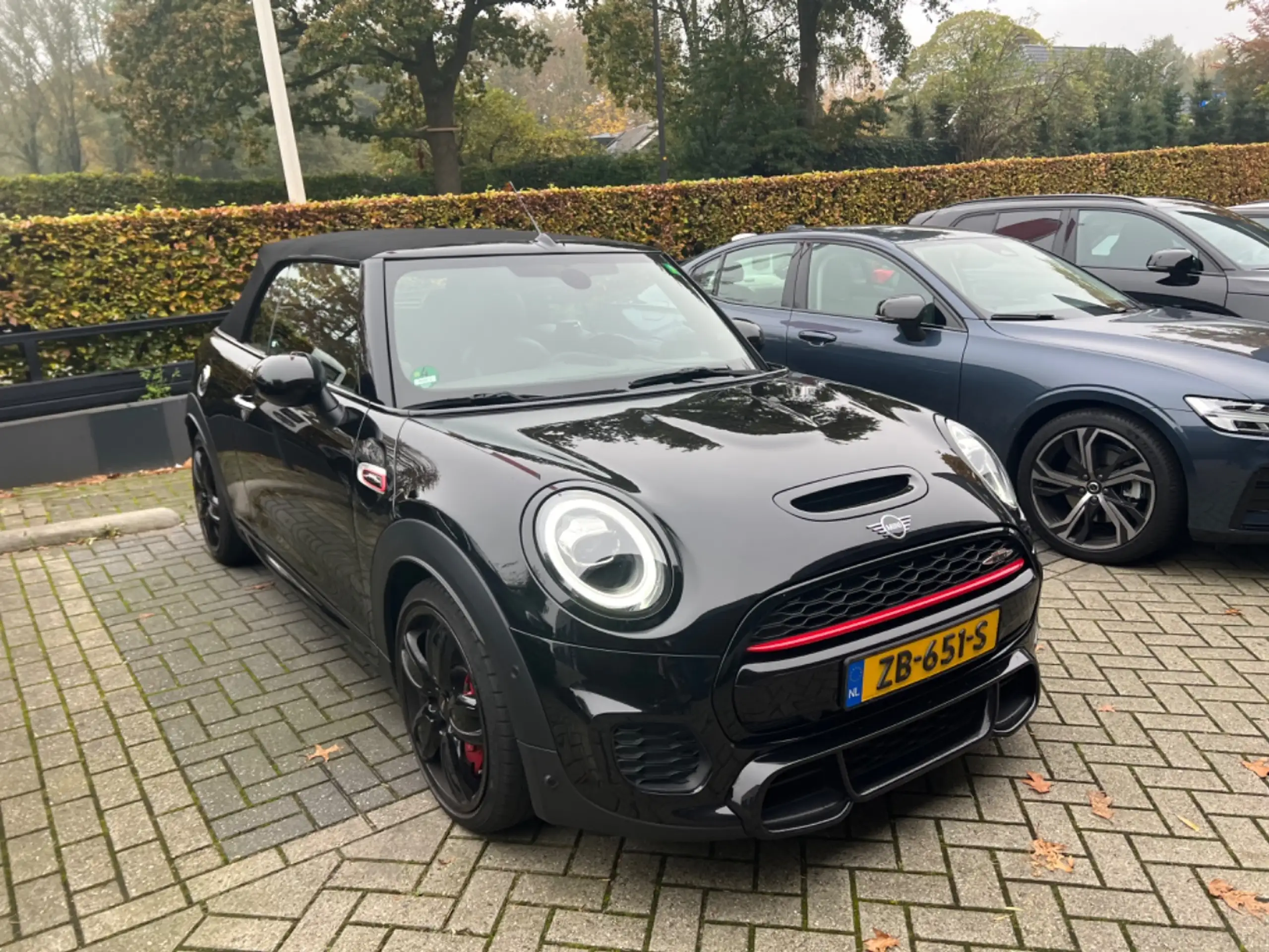 MINI - John Cooper Works Cabrio