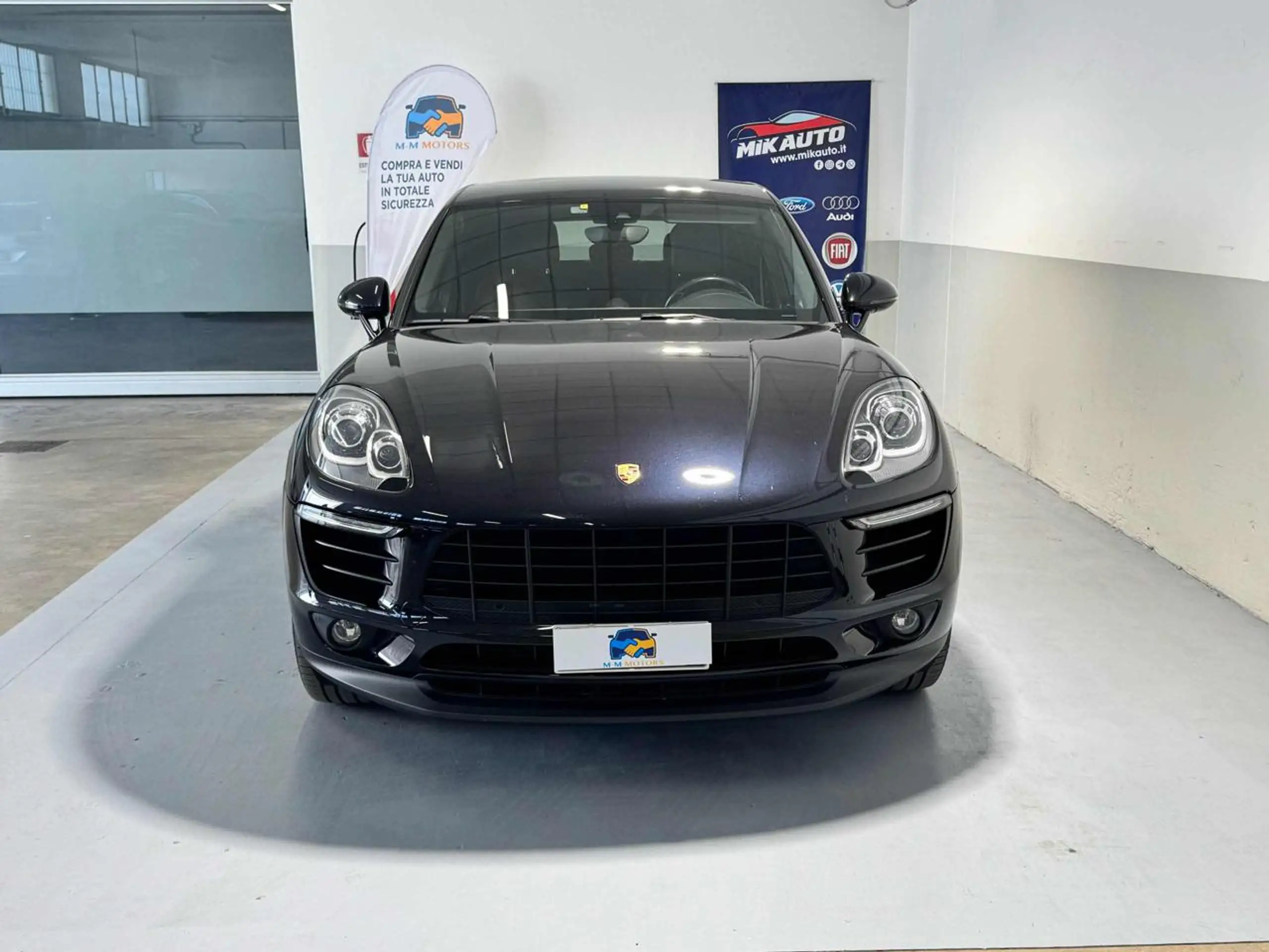 Porsche - Macan