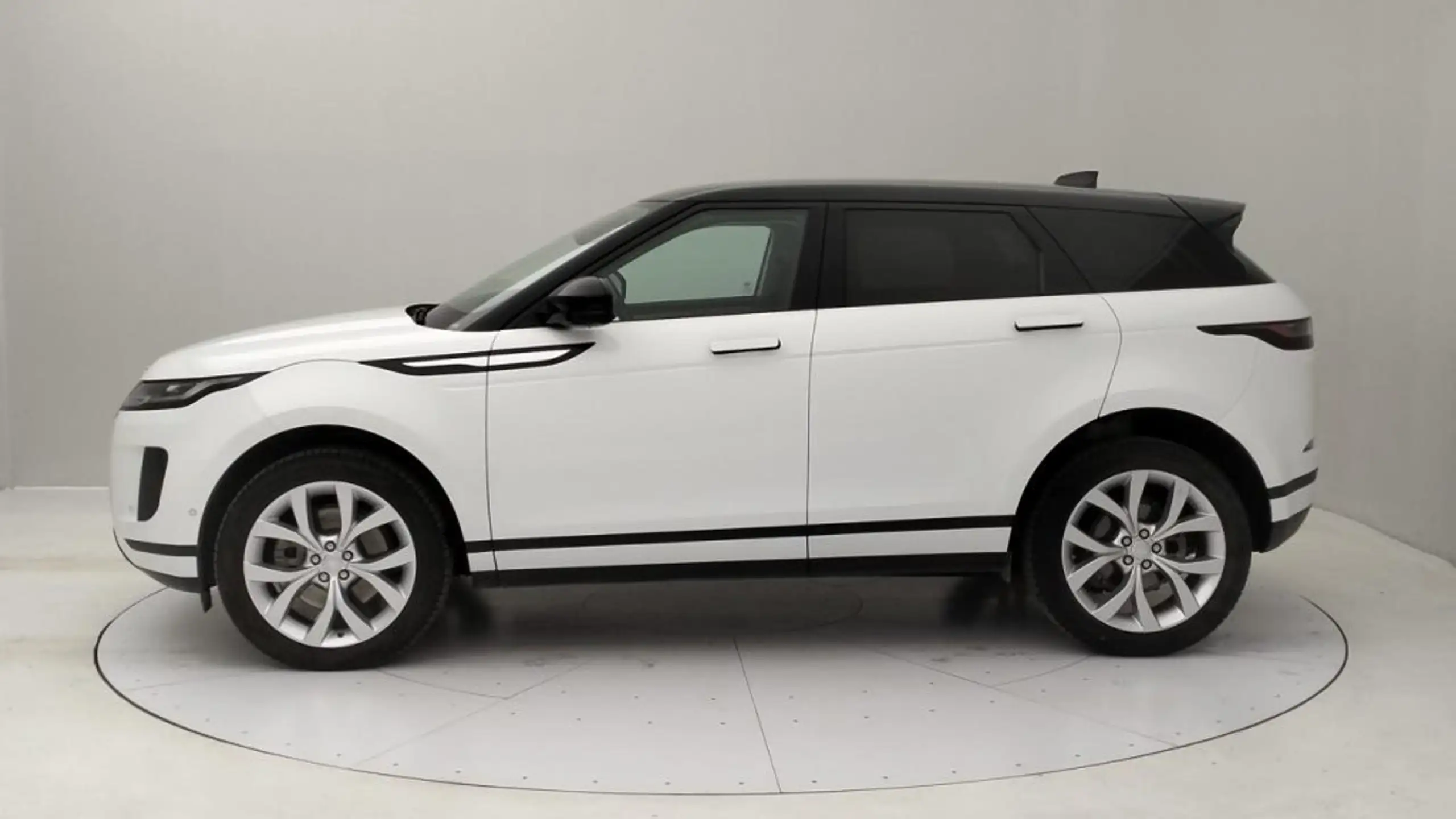 Land Rover - Range Rover Evoque