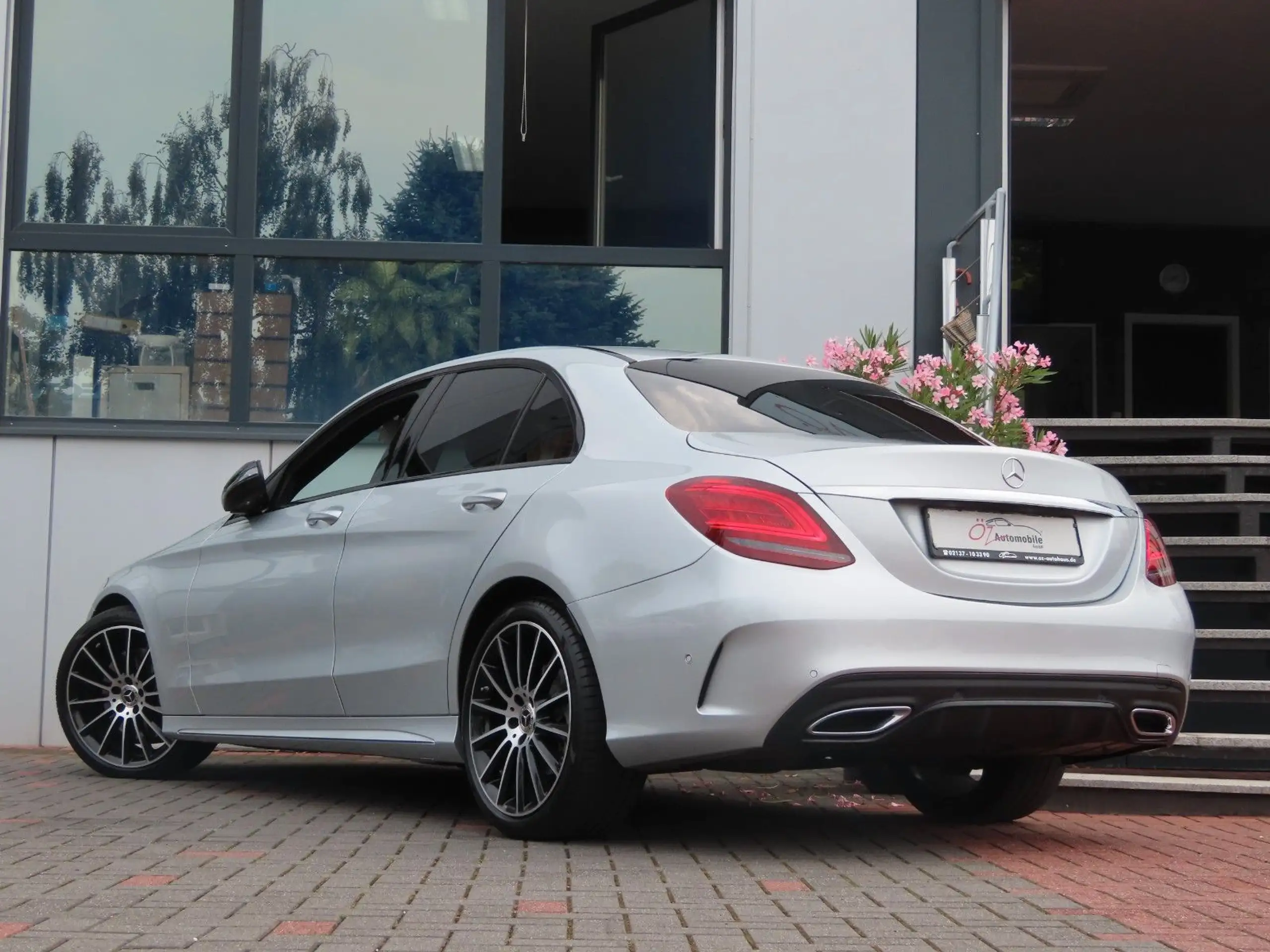 Mercedes-Benz - C 300