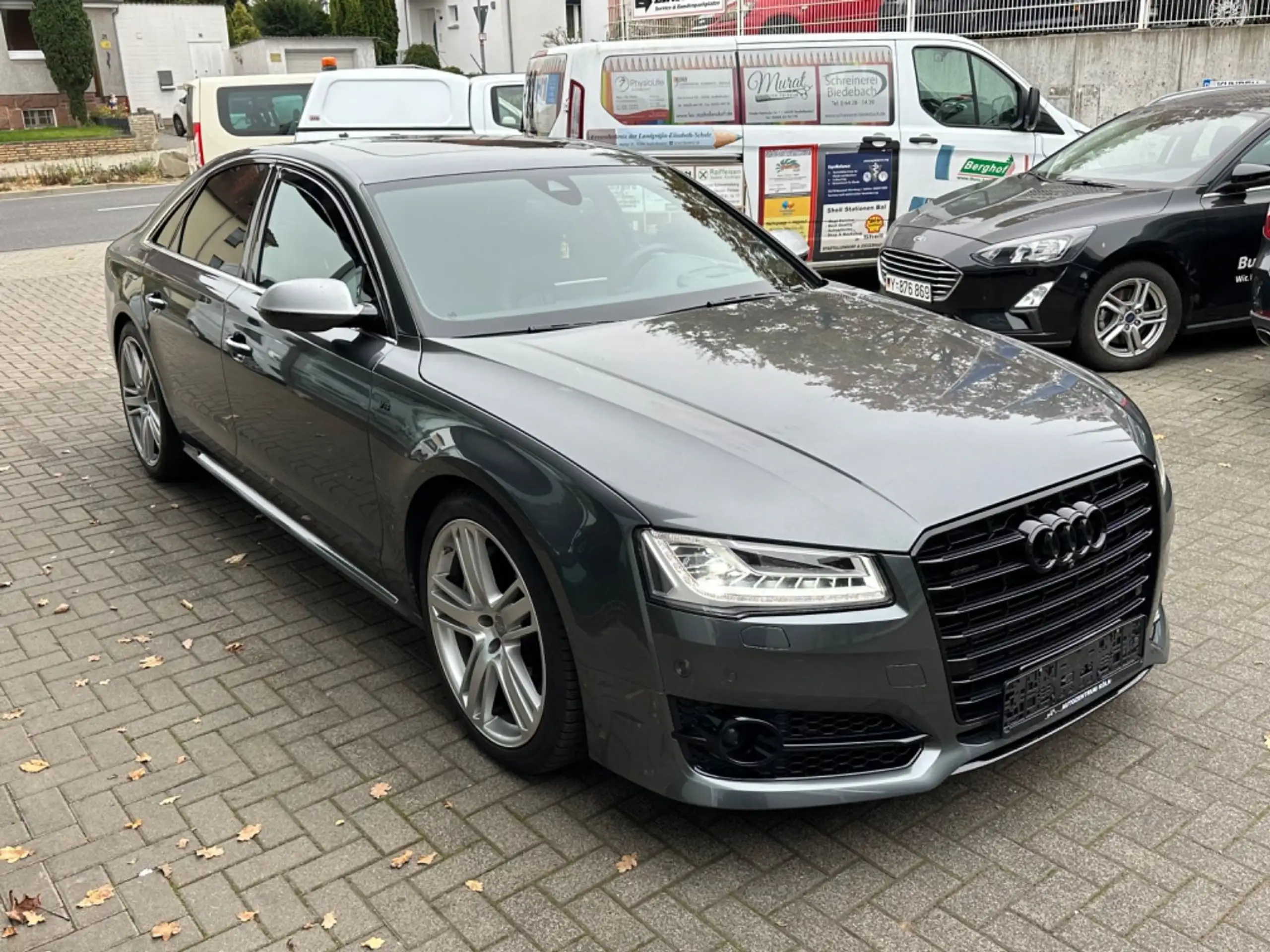 Audi - A8