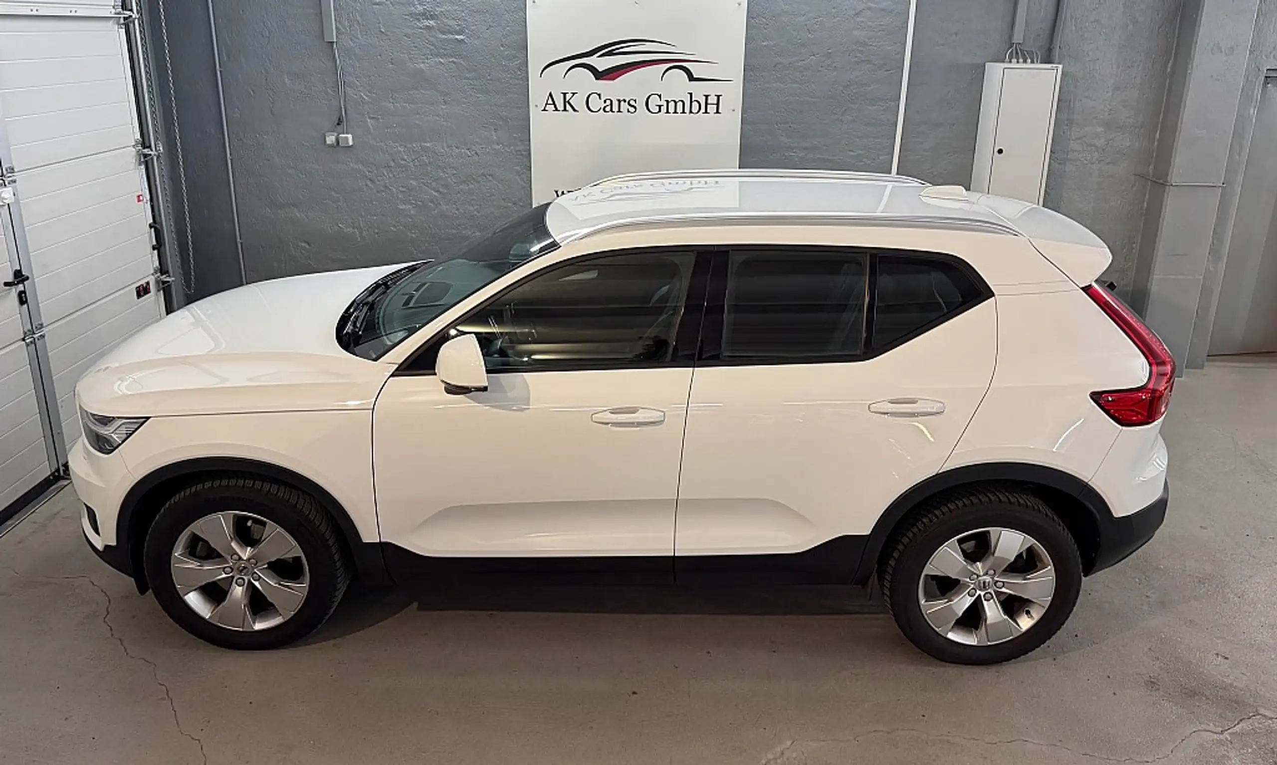 Volvo - XC40