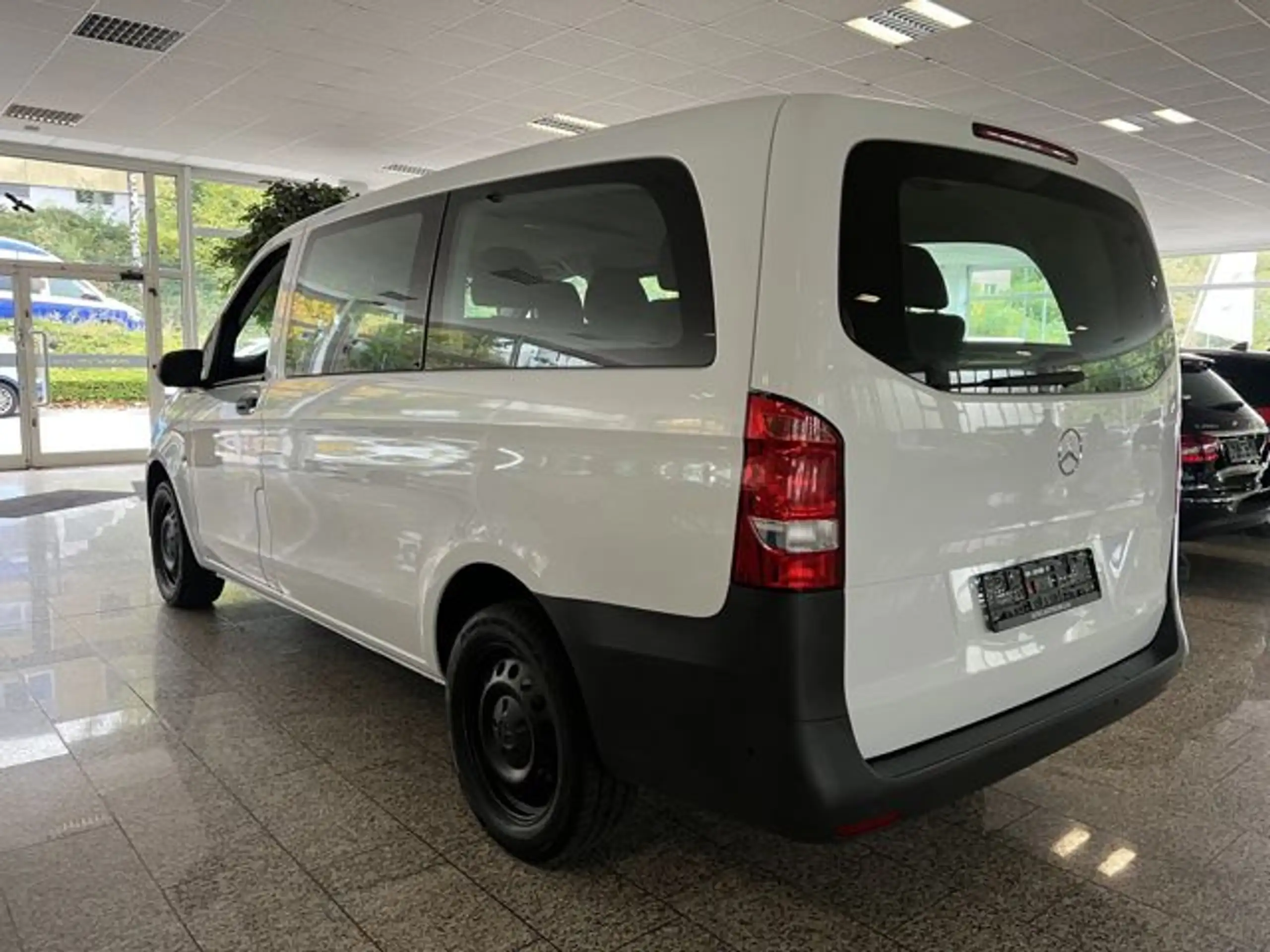 Mercedes-Benz - Vito