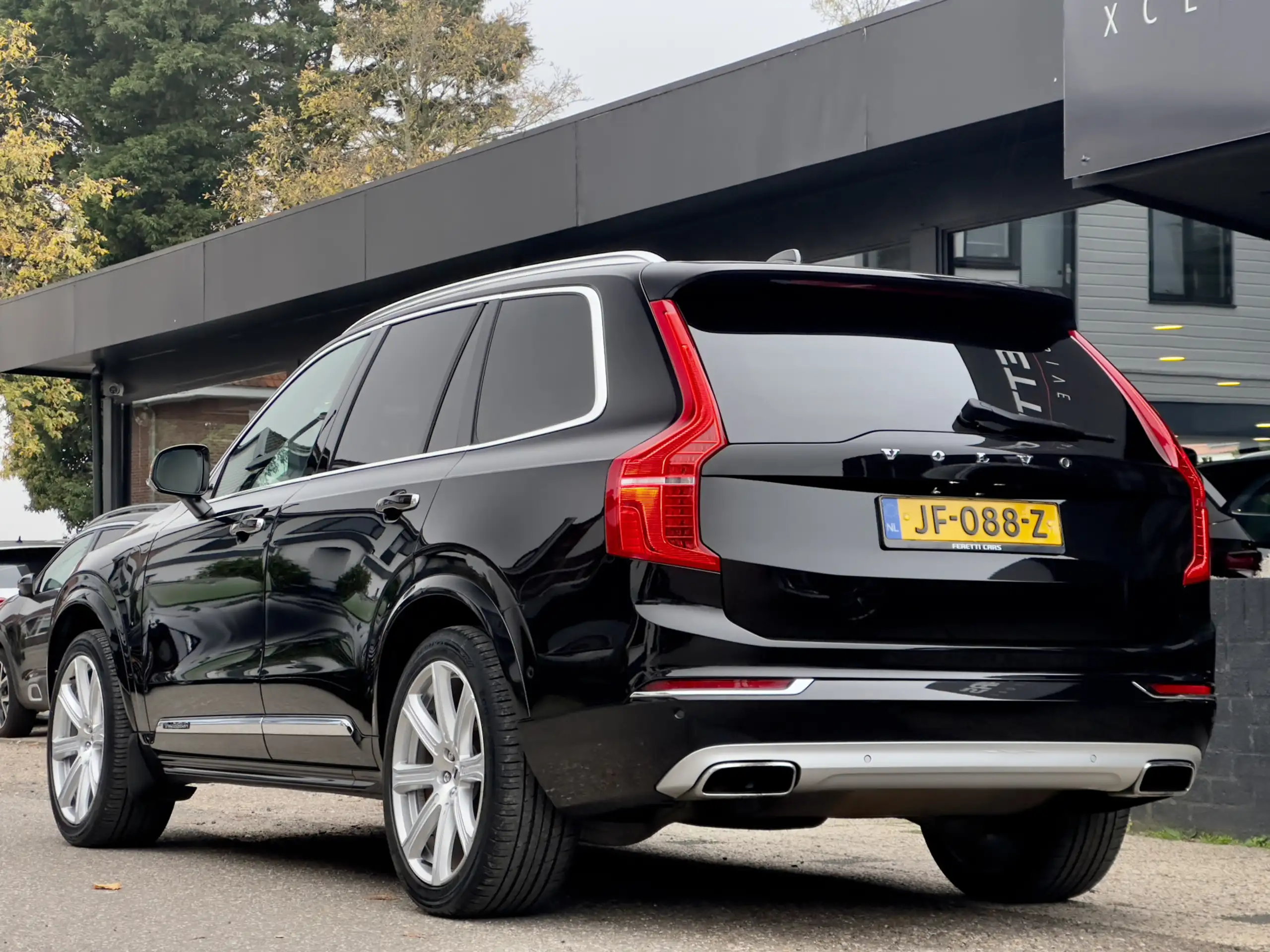 Volvo - XC90