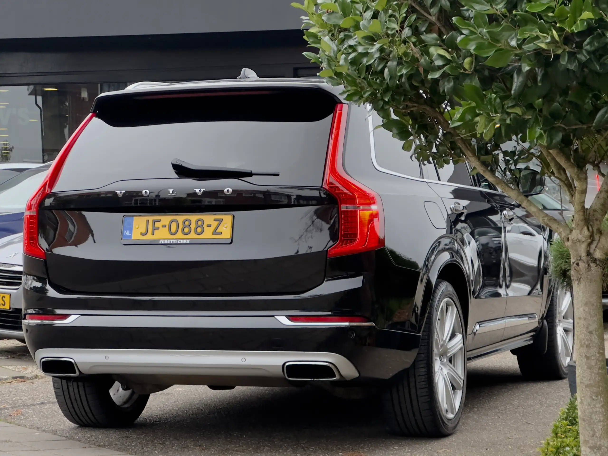 Volvo - XC90