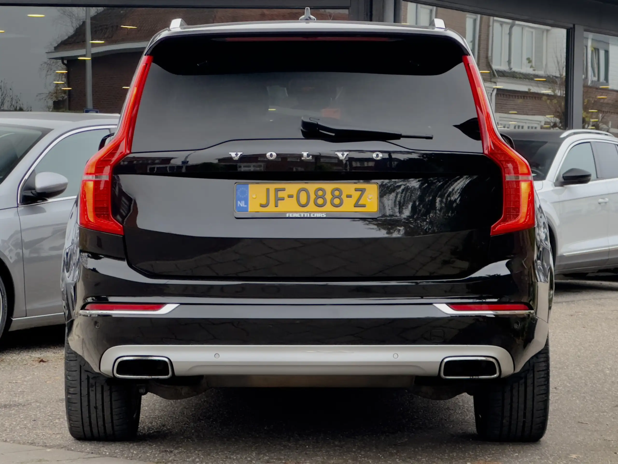 Volvo - XC90