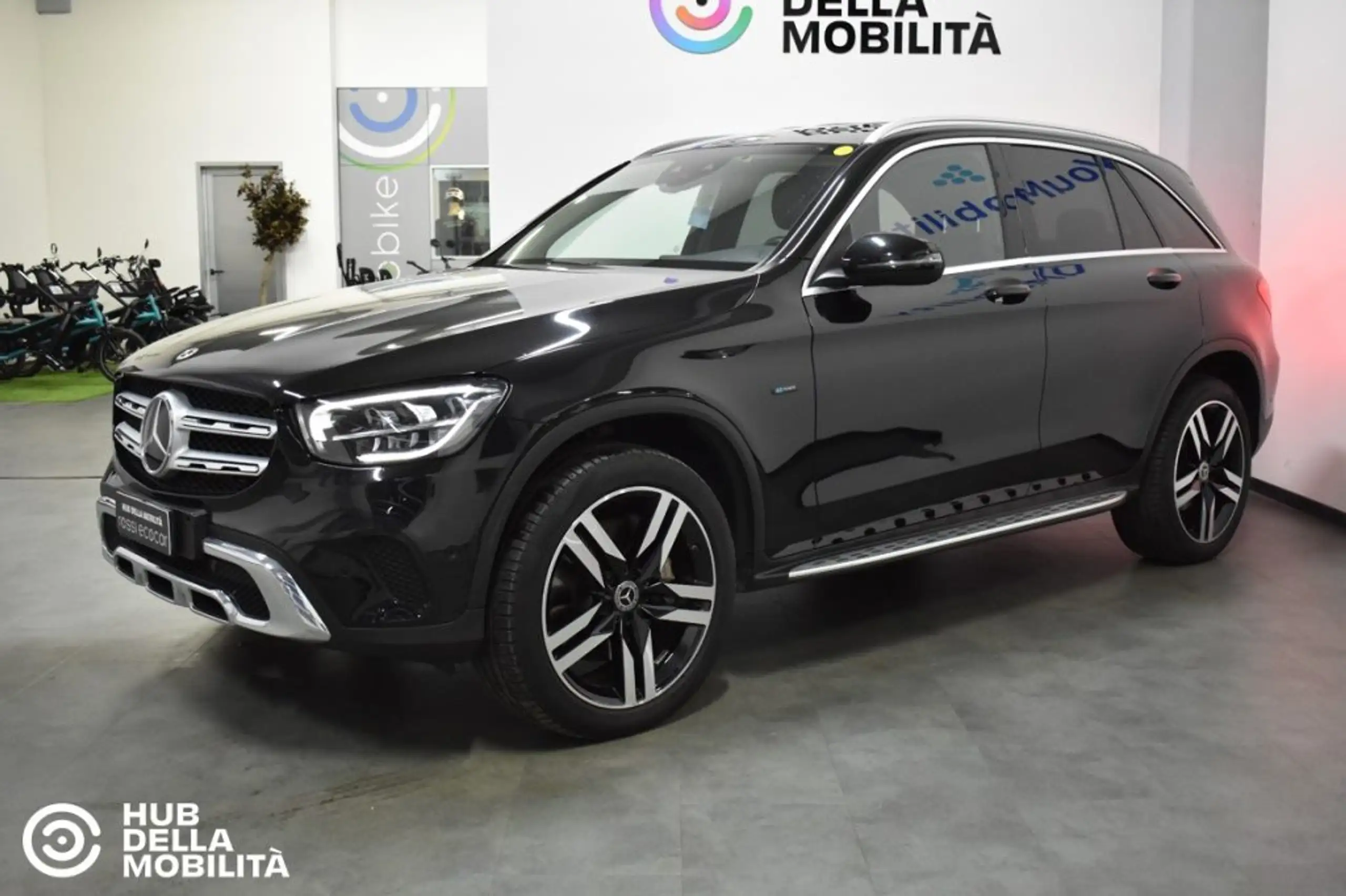 Mercedes-Benz - GLC 300