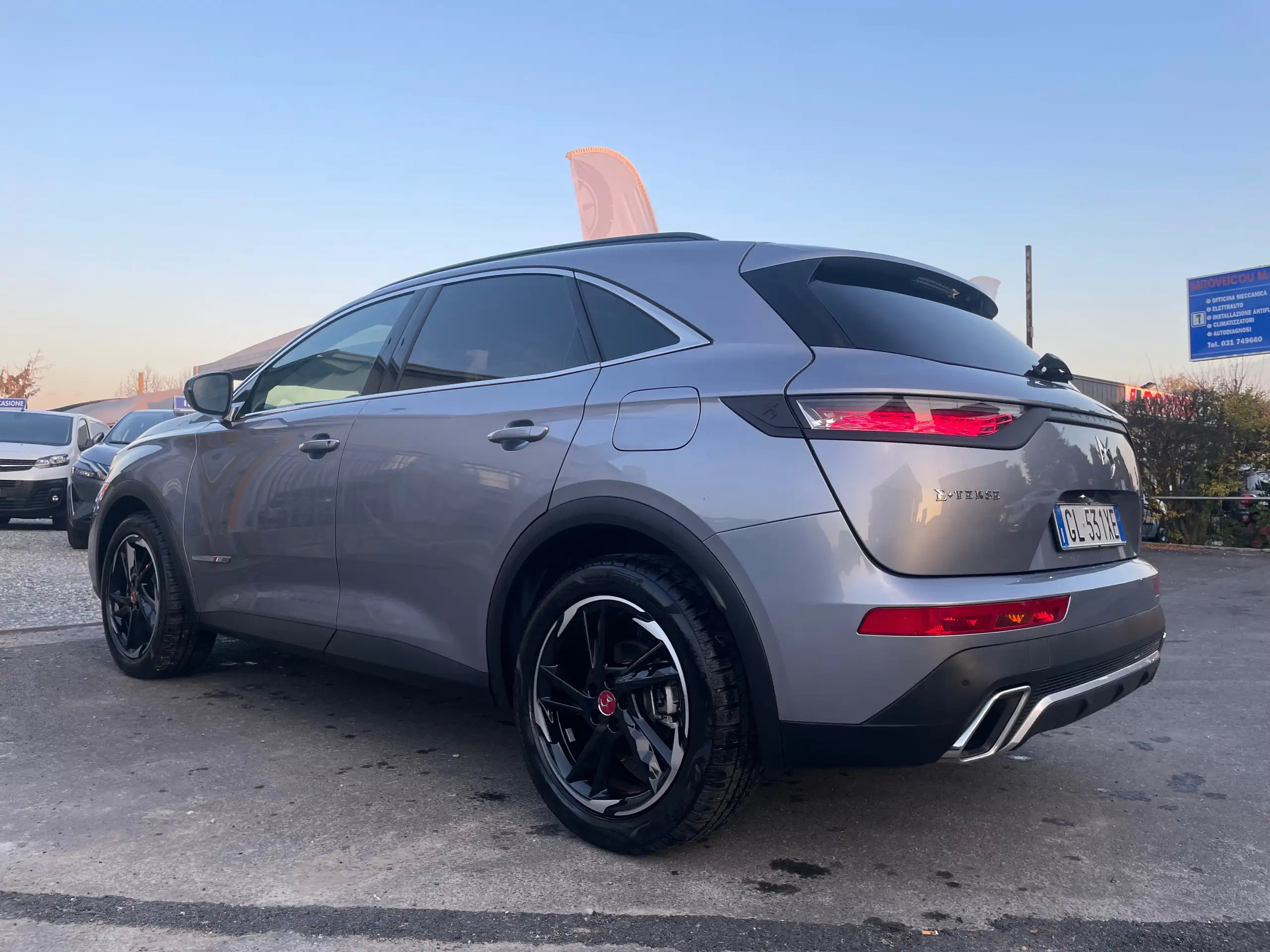 DS Automobiles - DS 7 Crossback