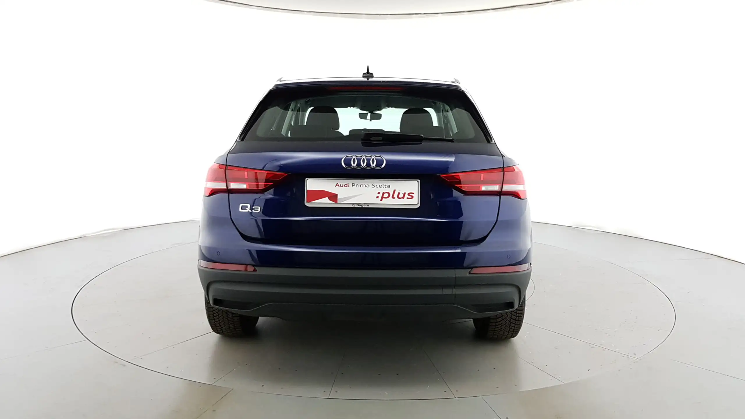 Audi - Q3