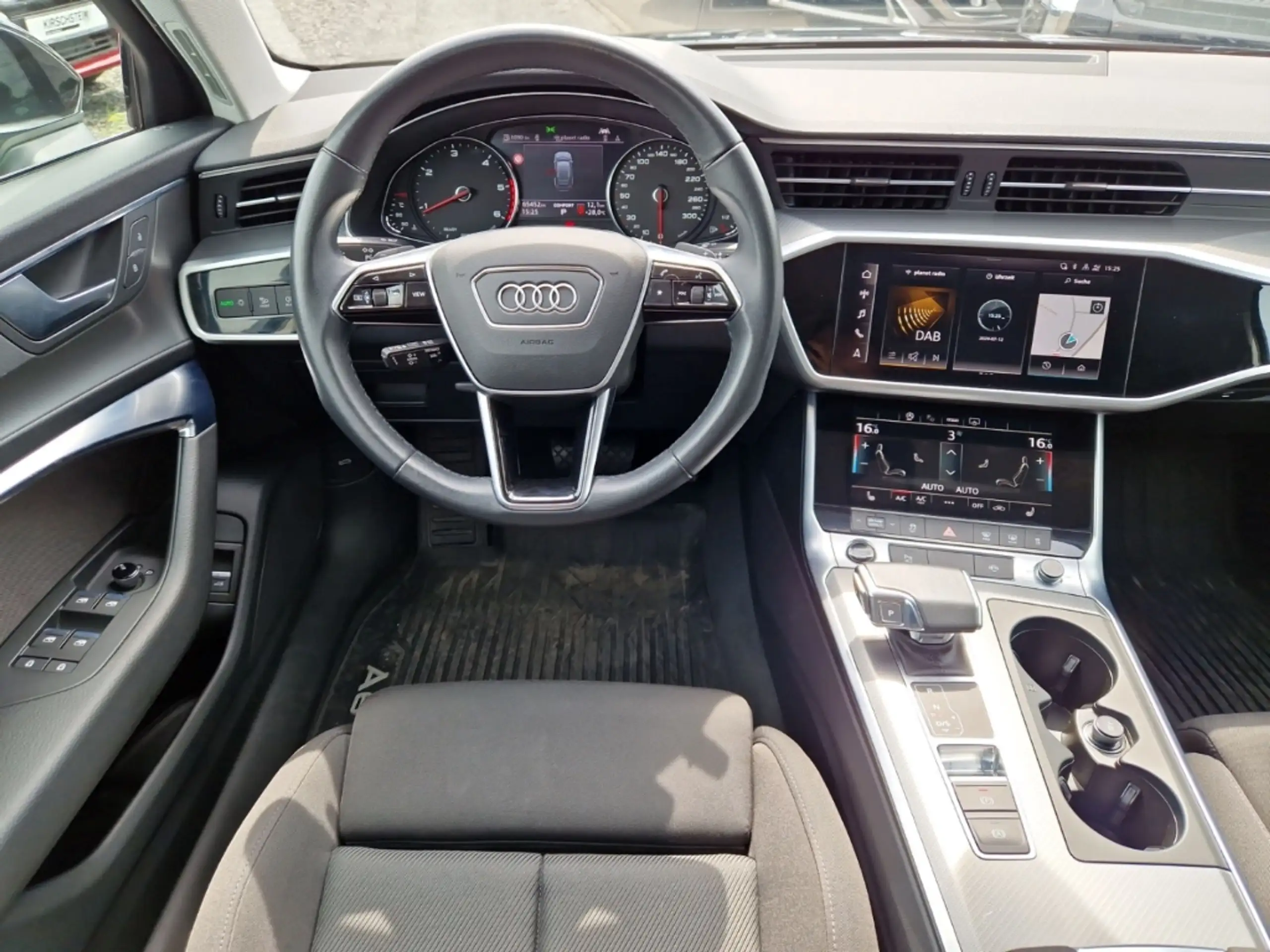 Audi - A6