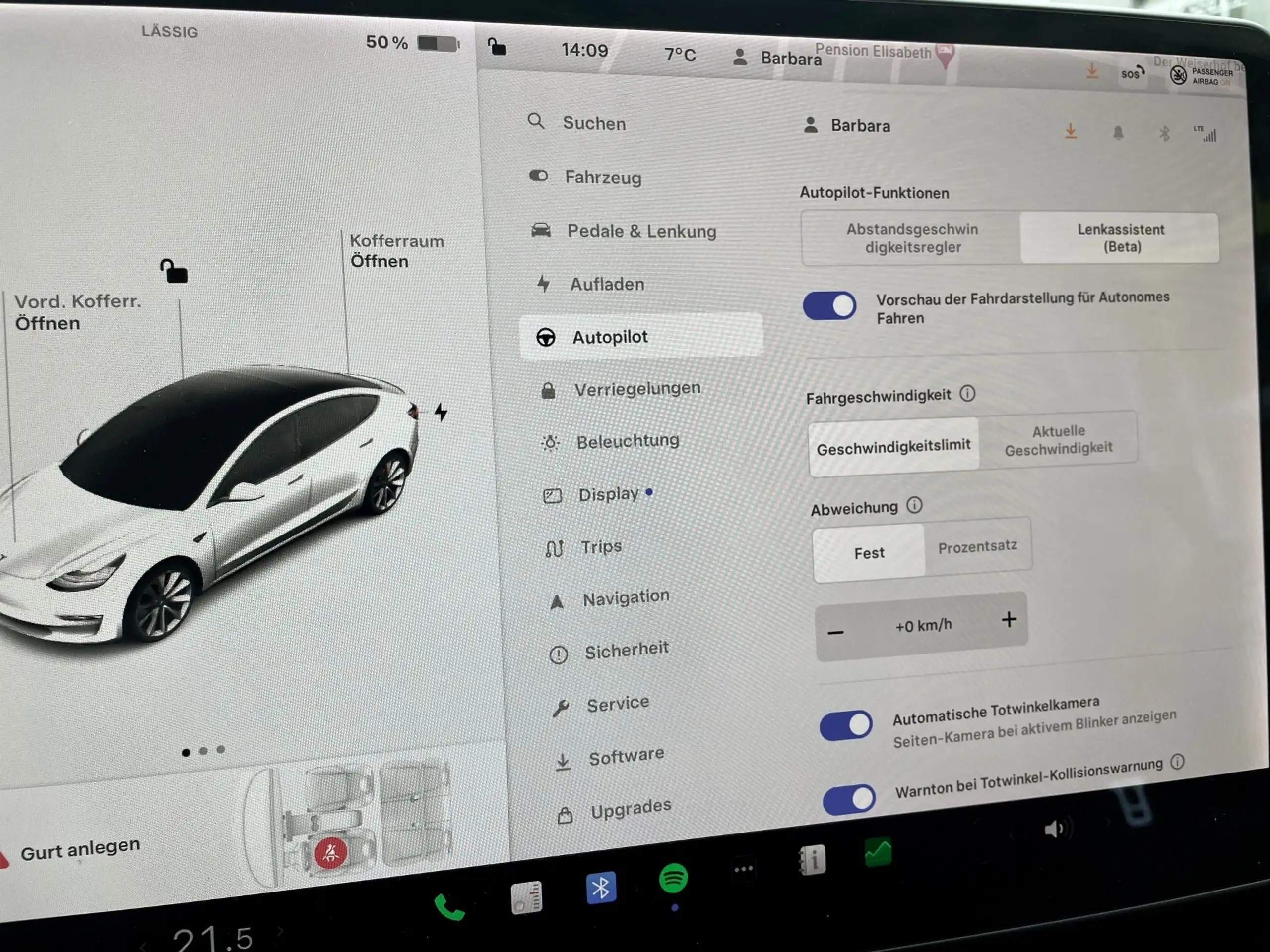 Tesla - Model 3