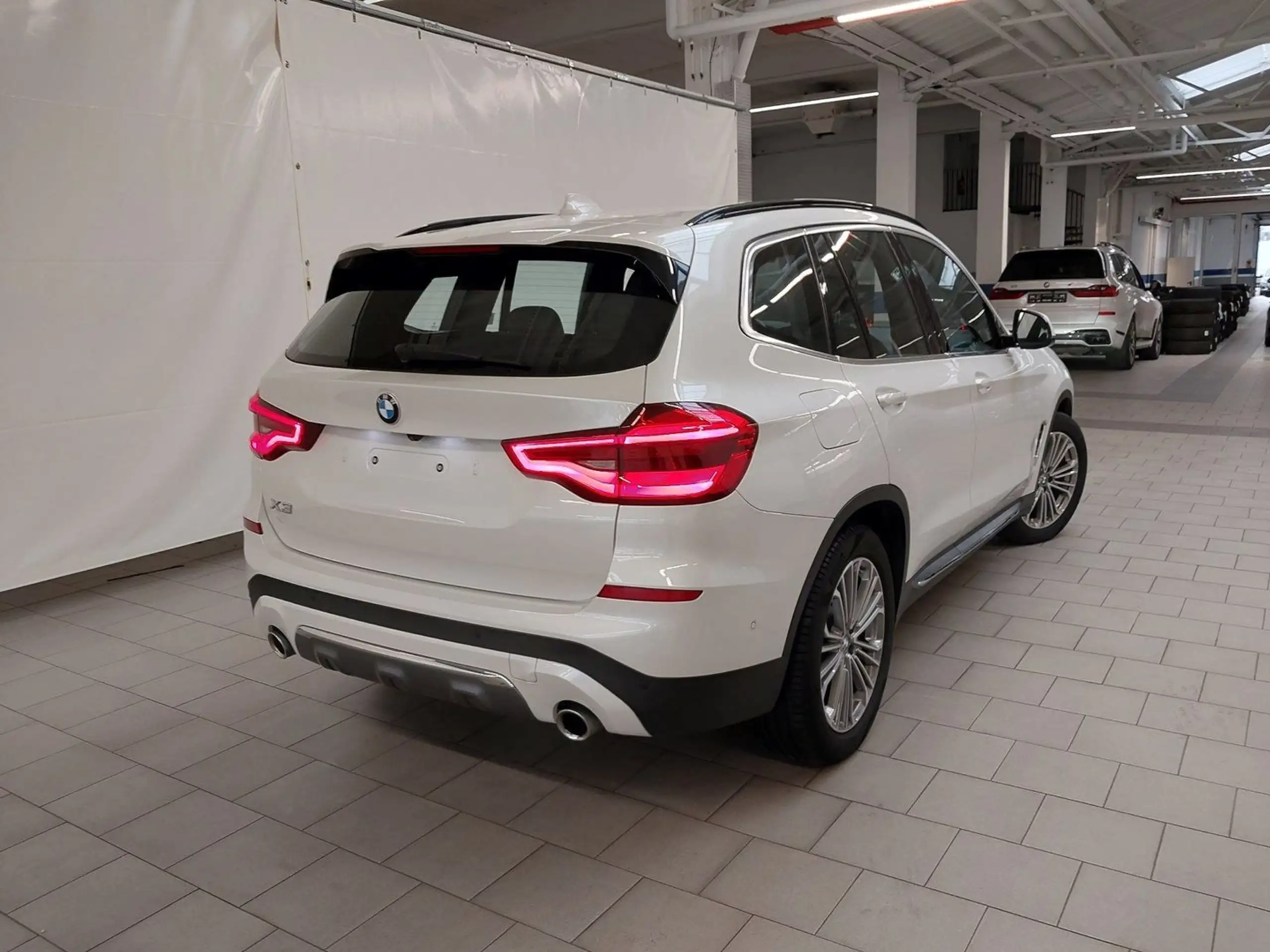 BMW - X3