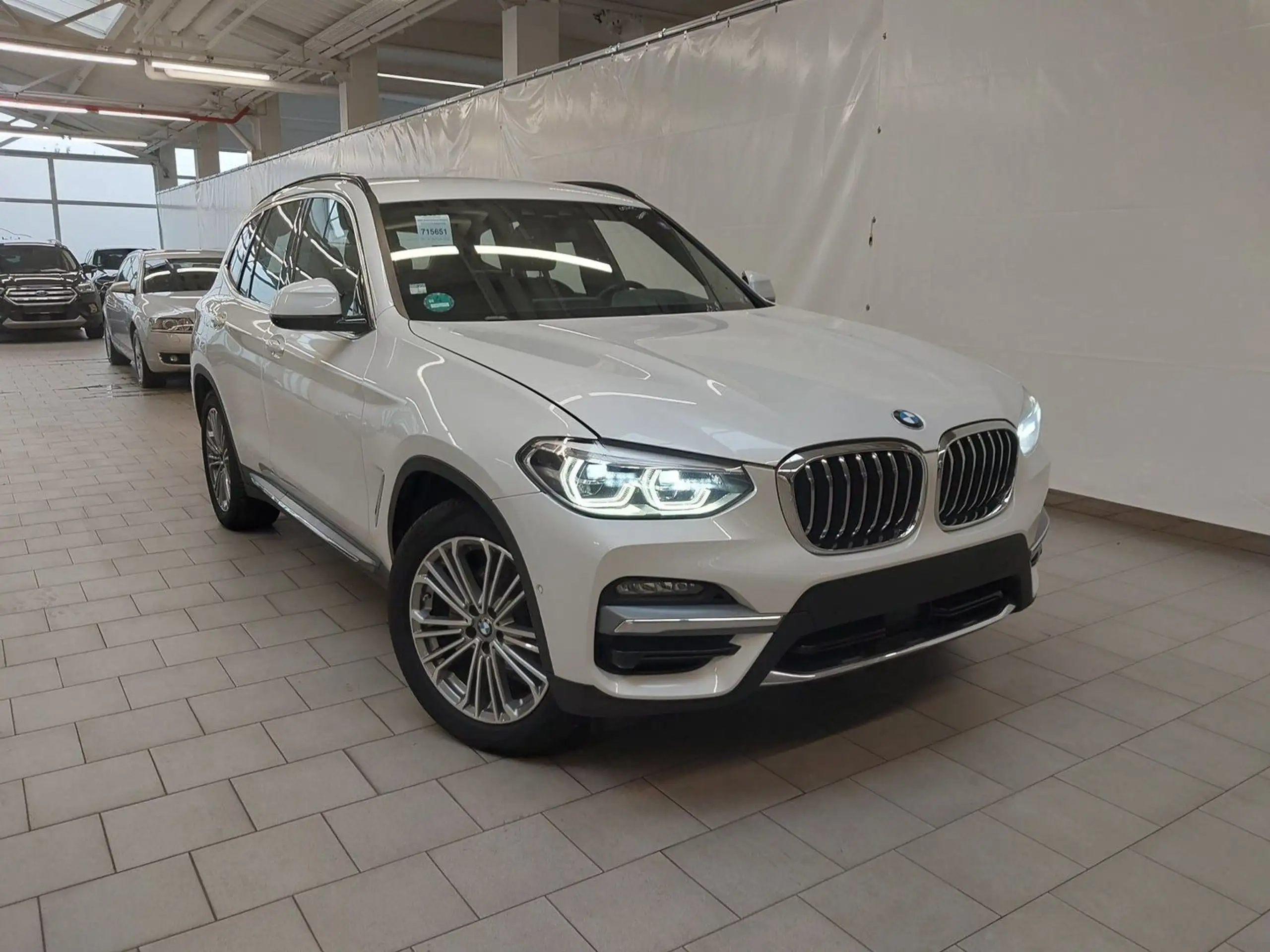 BMW - X3