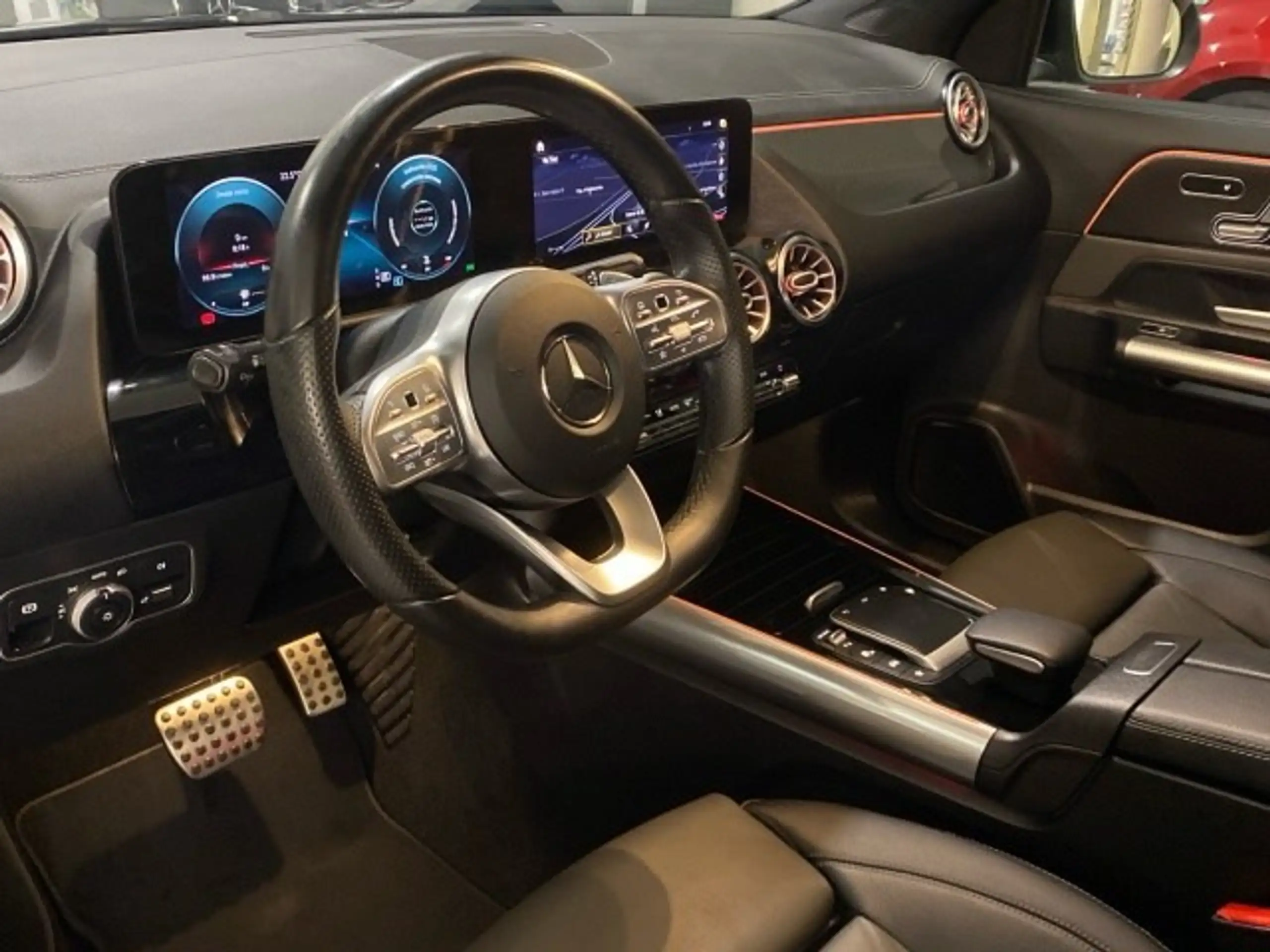 Mercedes-Benz - GLA 200