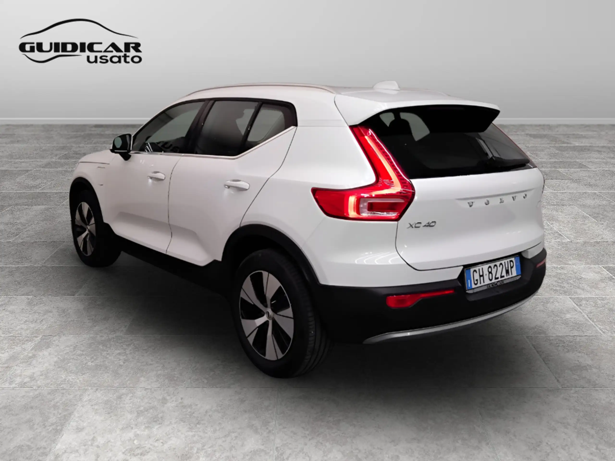 Volvo - XC40