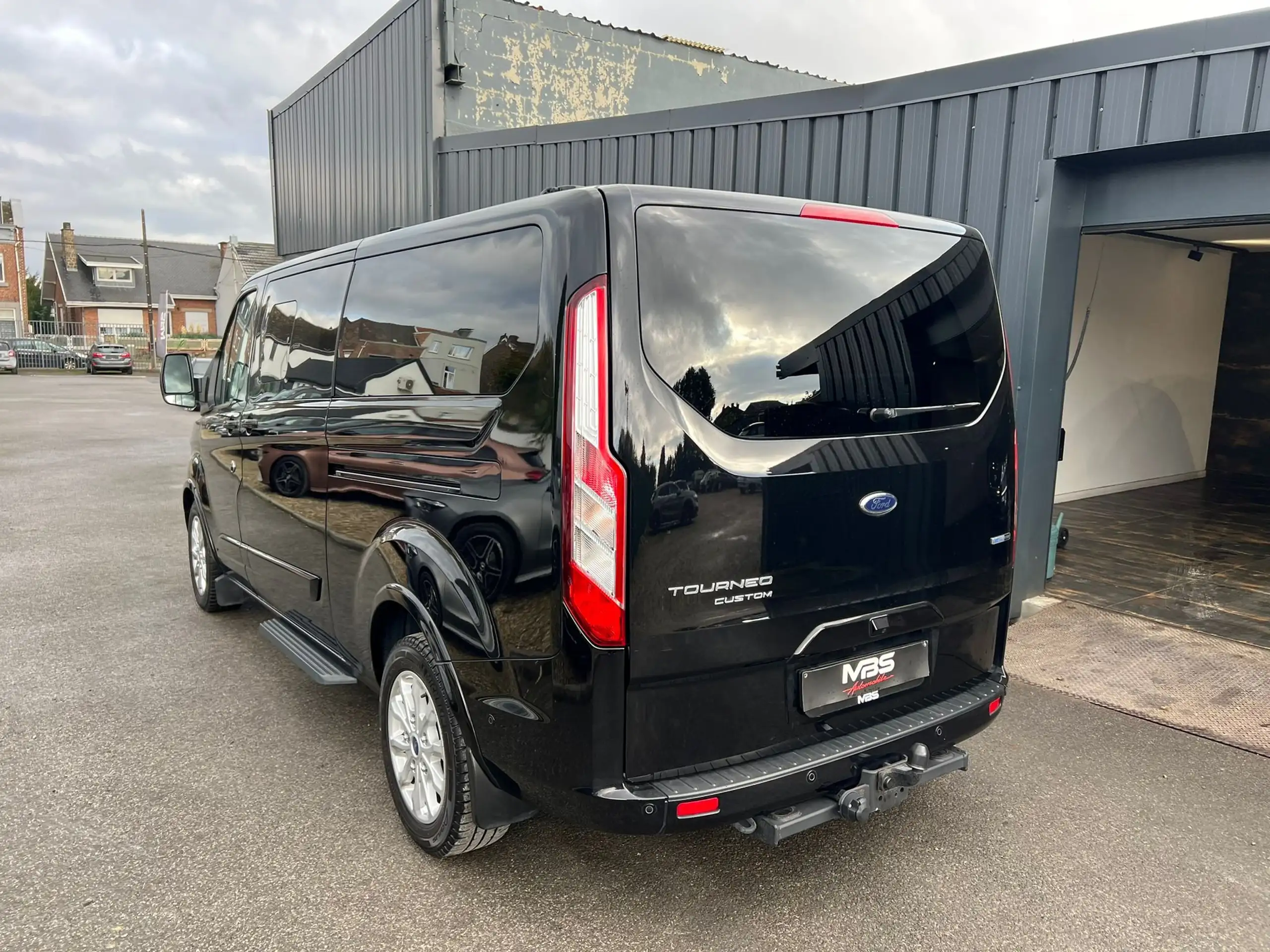 Ford - Tourneo Custom