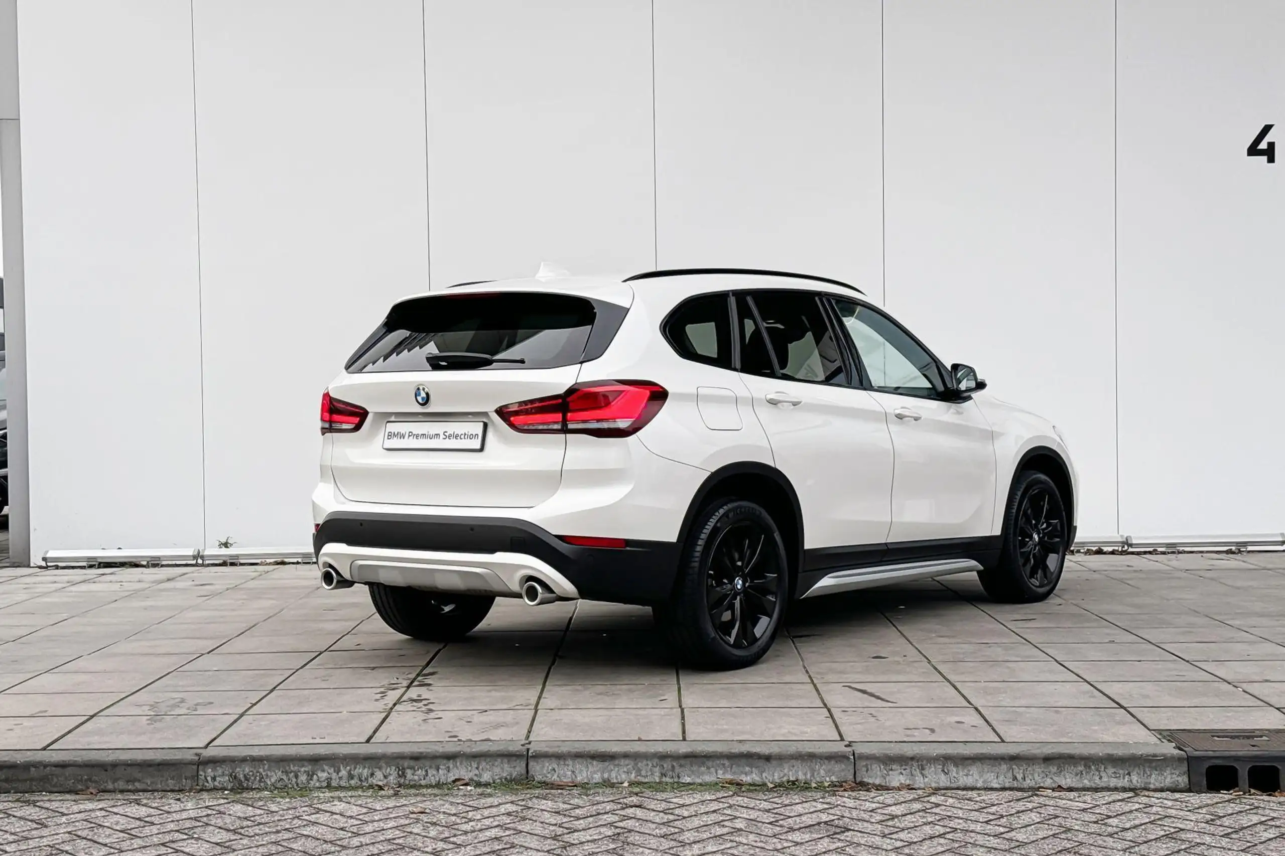 BMW - X1