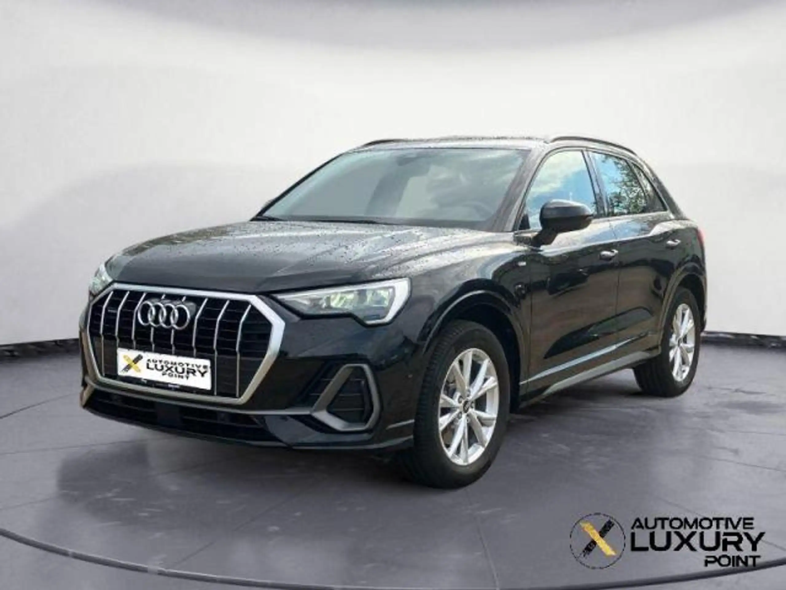 Audi - Q3