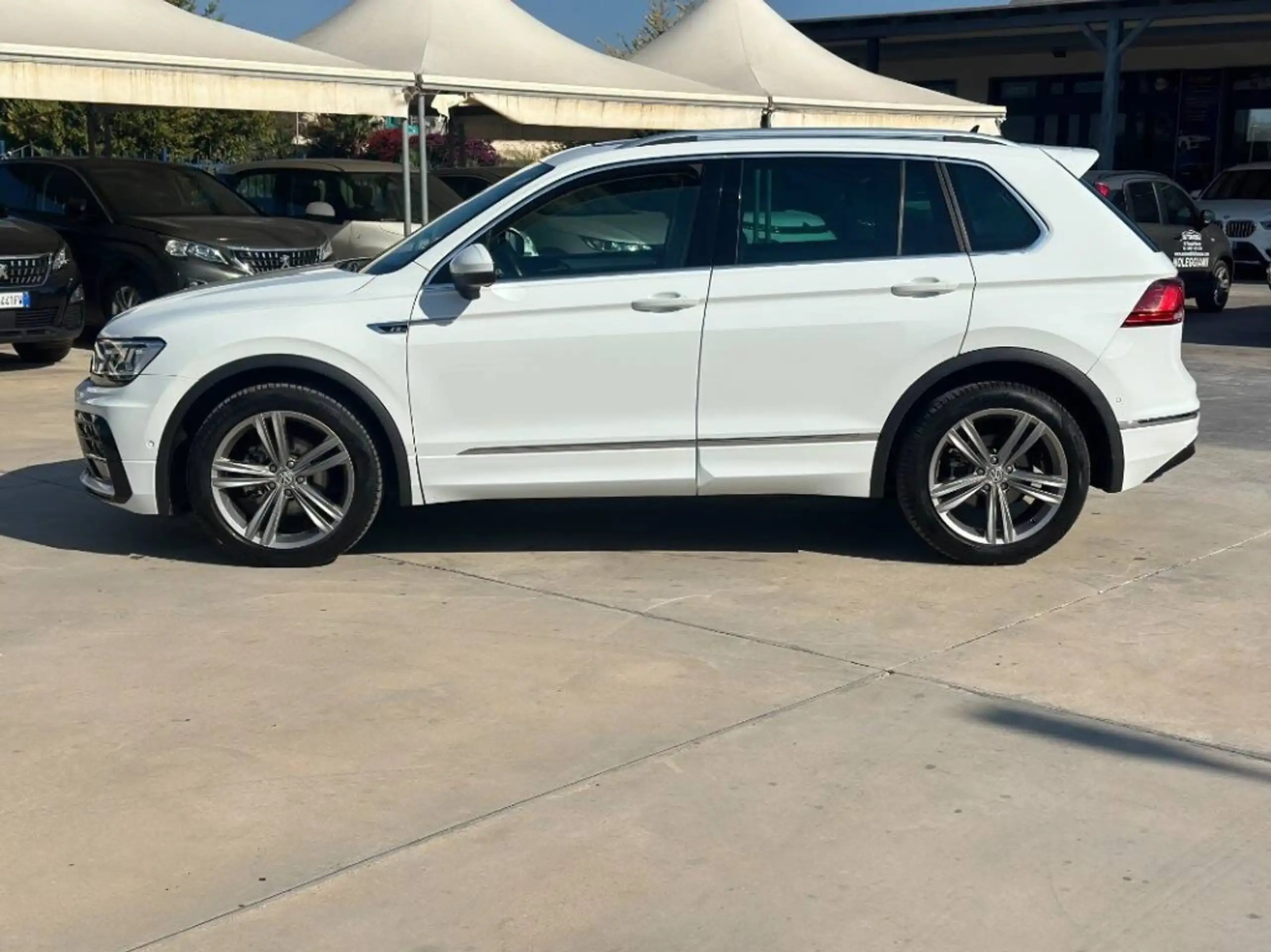 Volkswagen - Tiguan