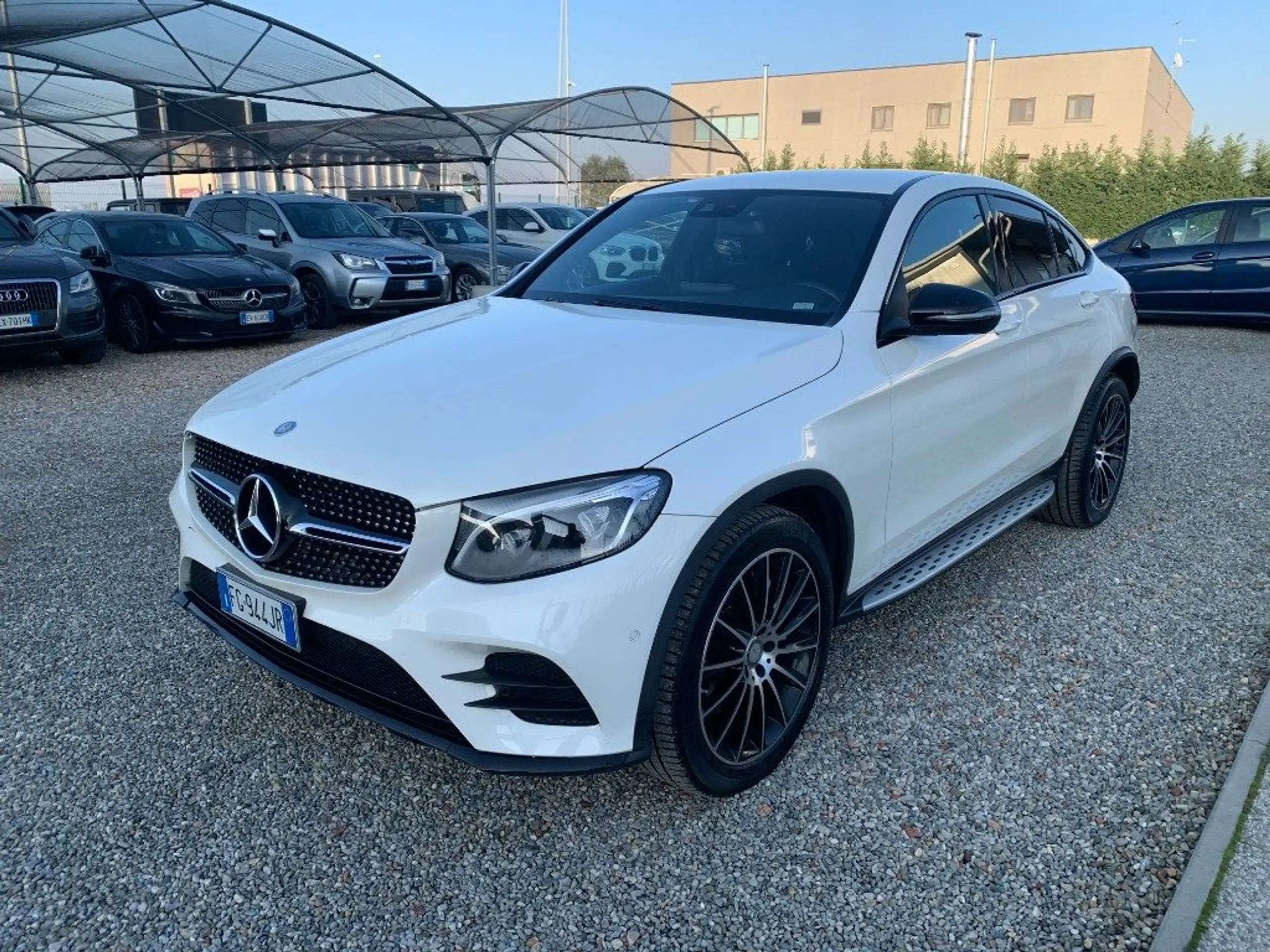 Mercedes-Benz - GLC 250