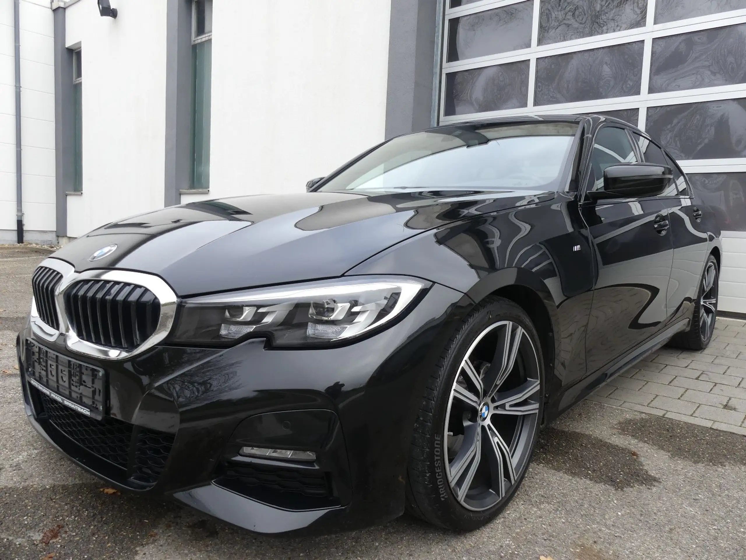 BMW 320 2019