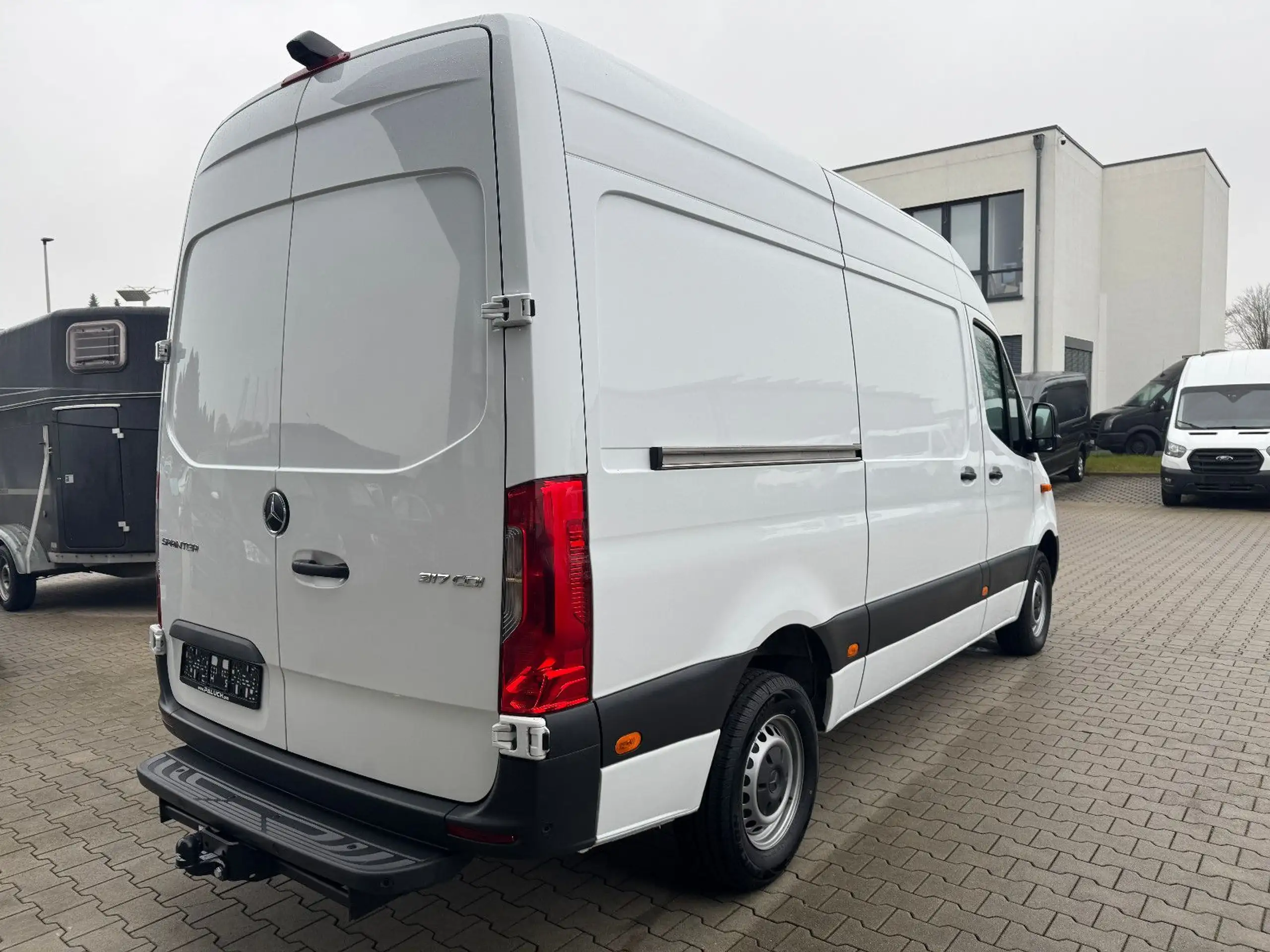 Mercedes-Benz - Sprinter