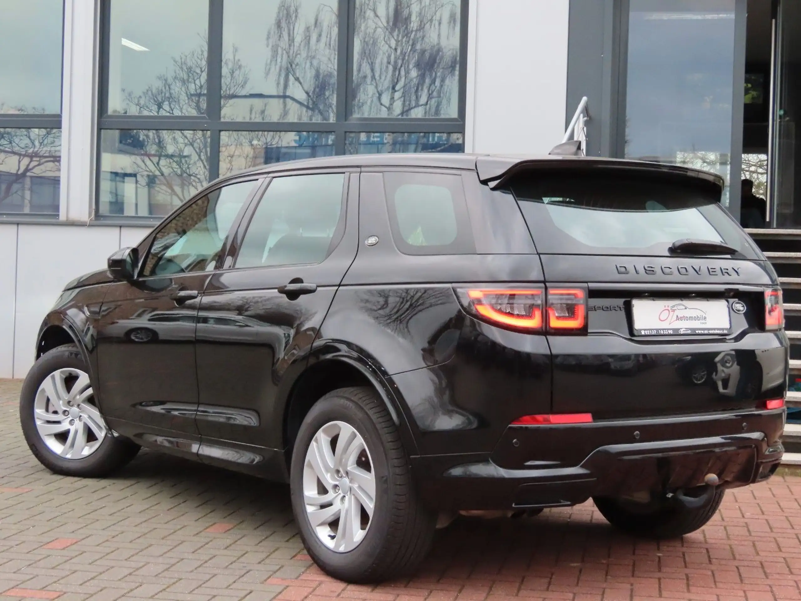 Land Rover - Discovery Sport