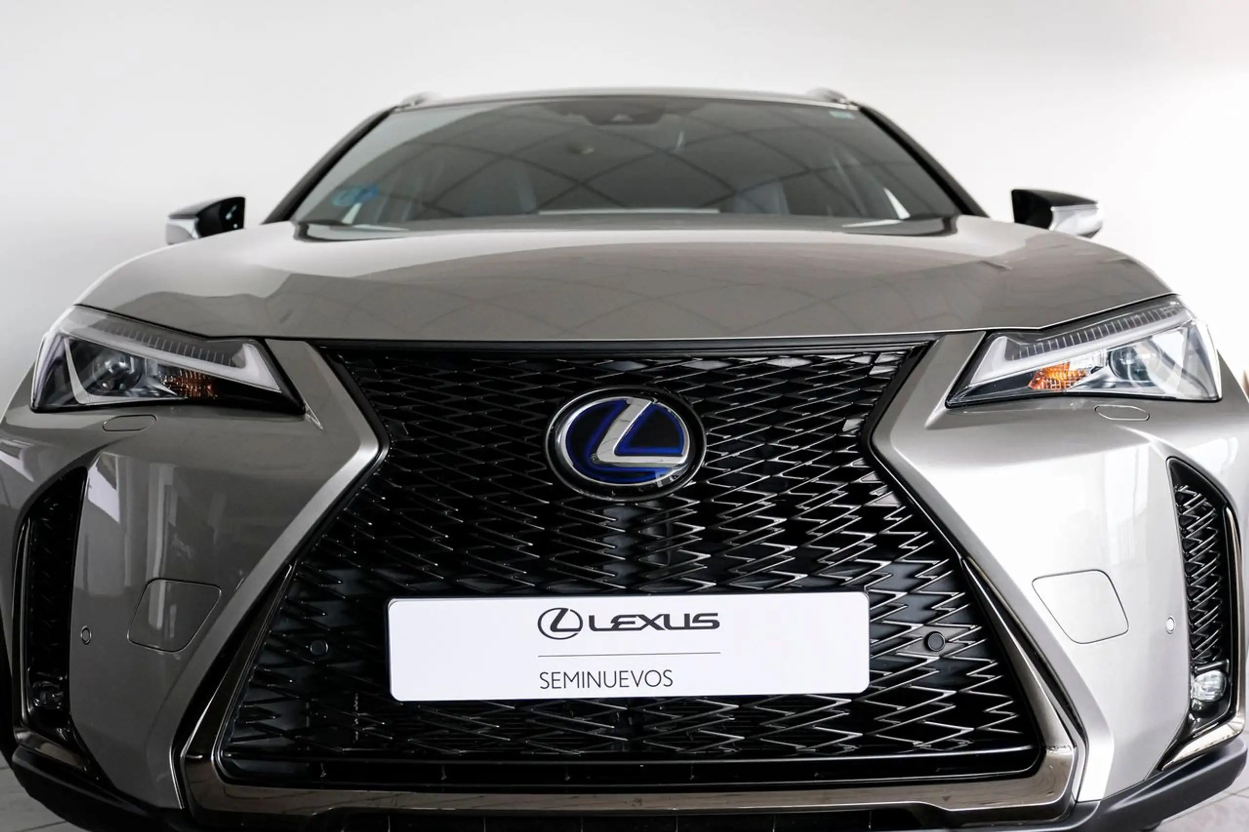 Lexus - UX 250h