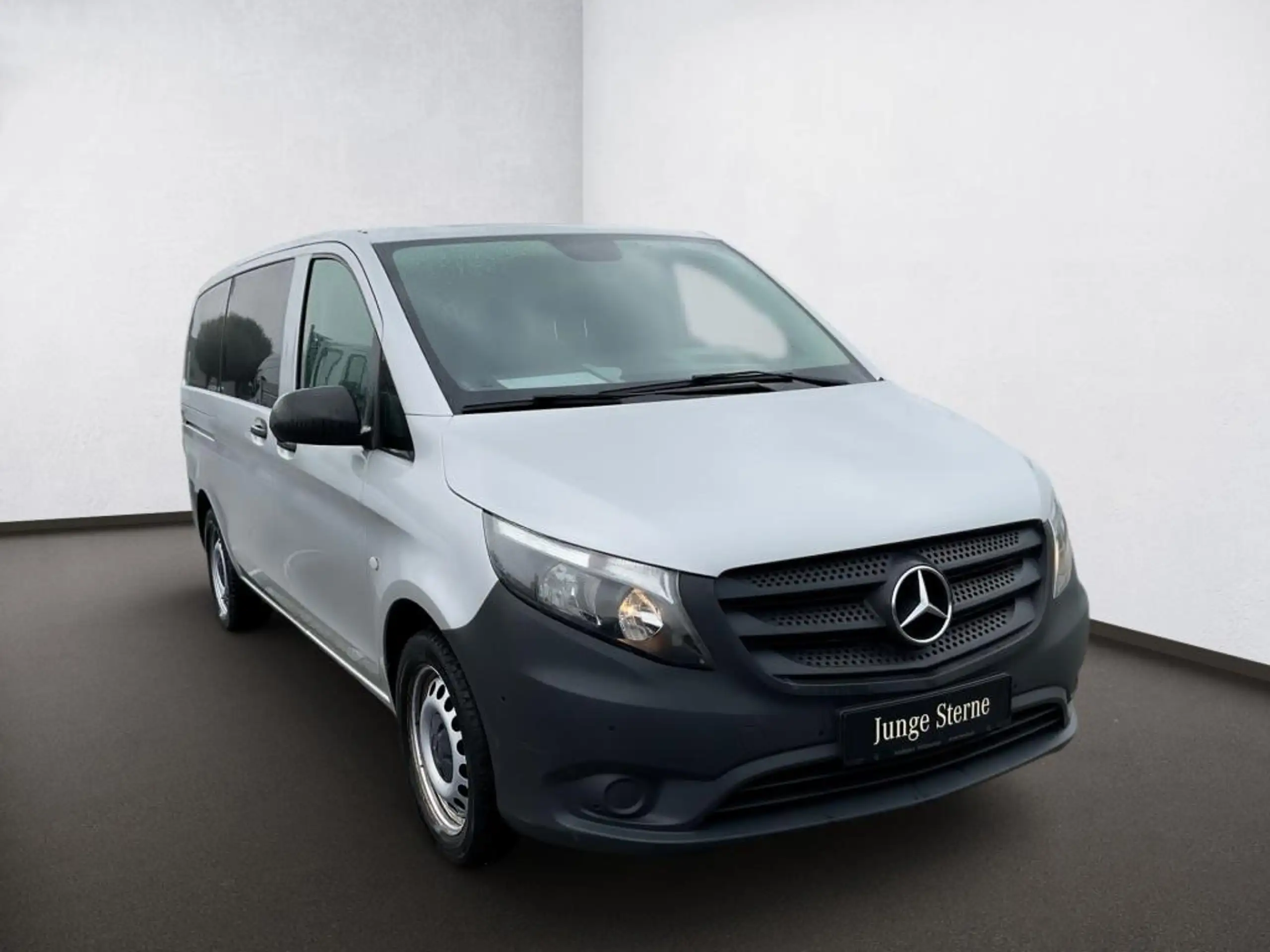 Mercedes-Benz - Vito