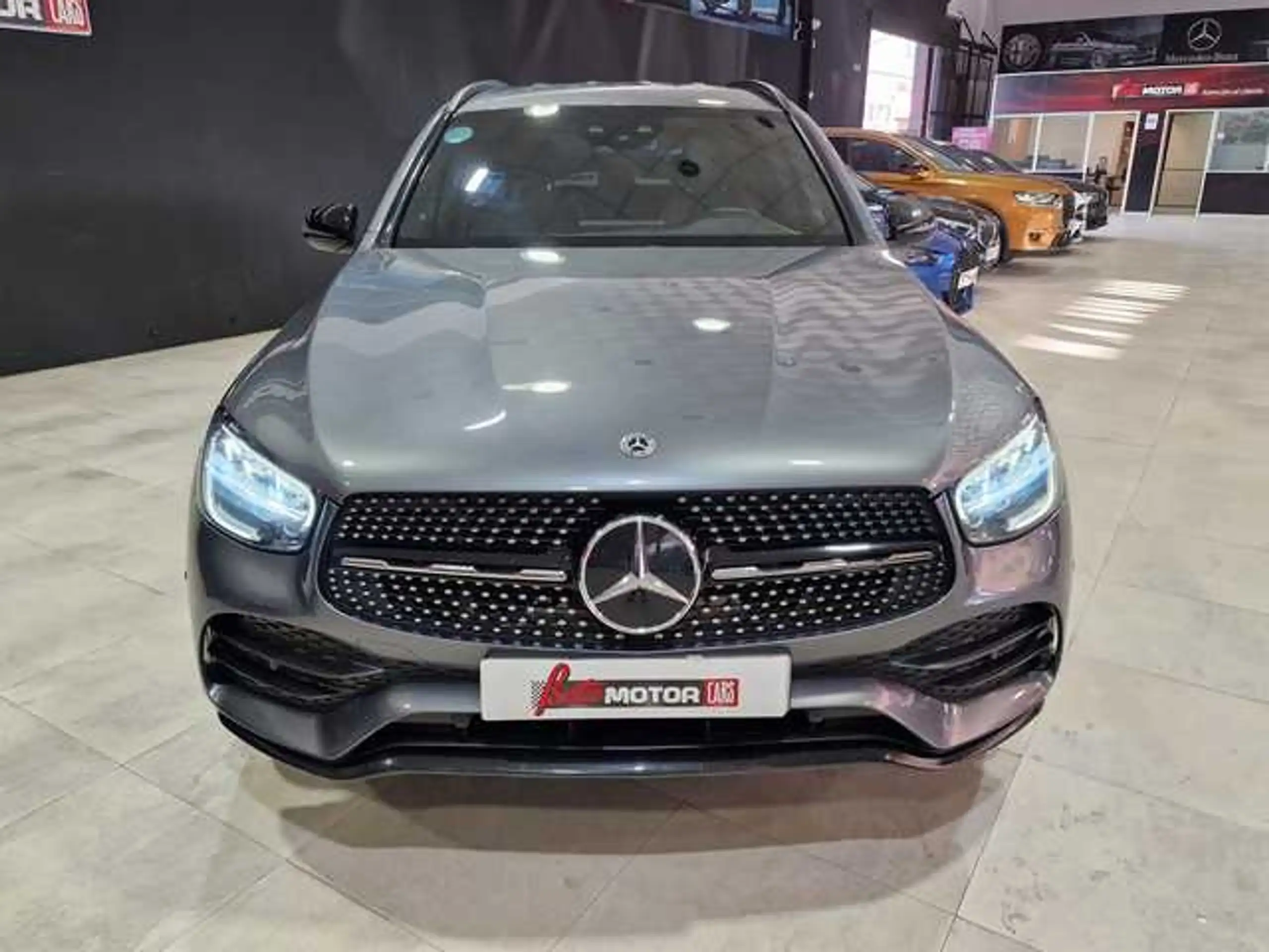 Mercedes-Benz - GLC 200