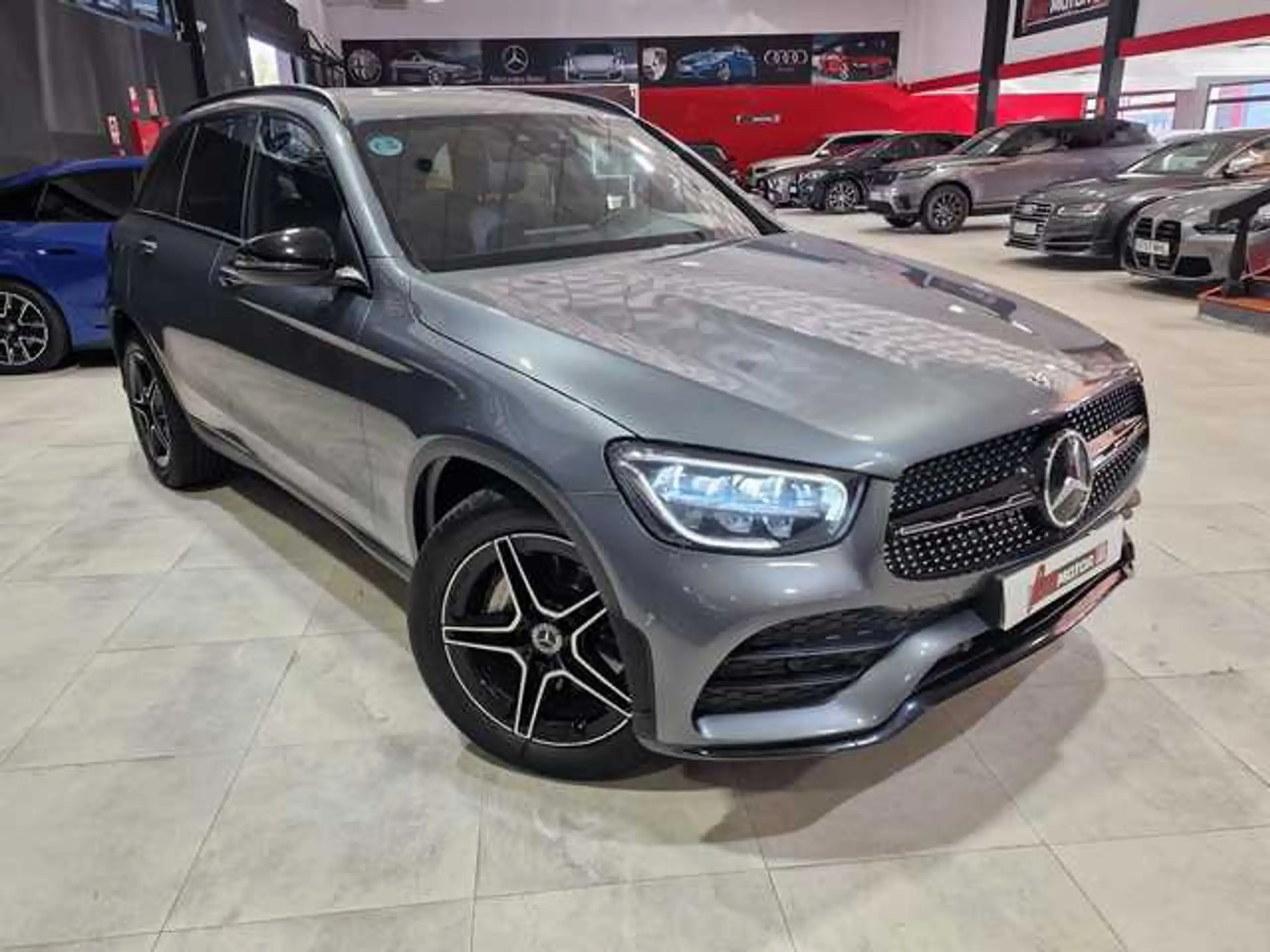 Mercedes-Benz - GLC 200