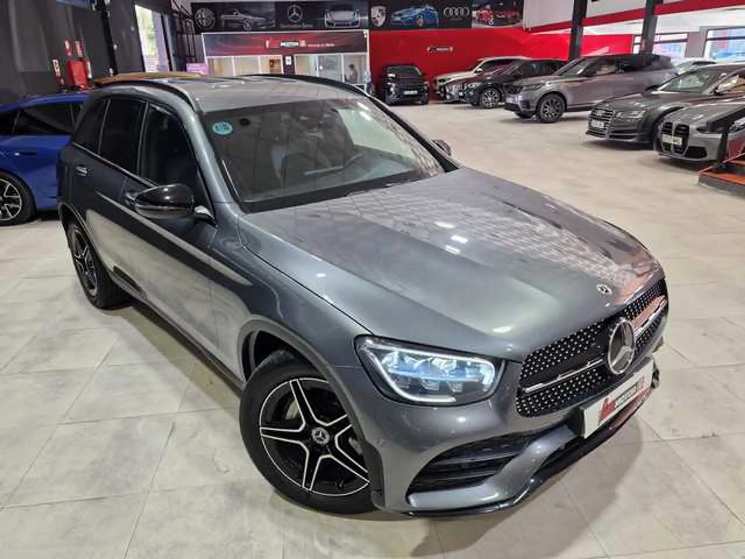 Mercedes-Benz - GLC 200