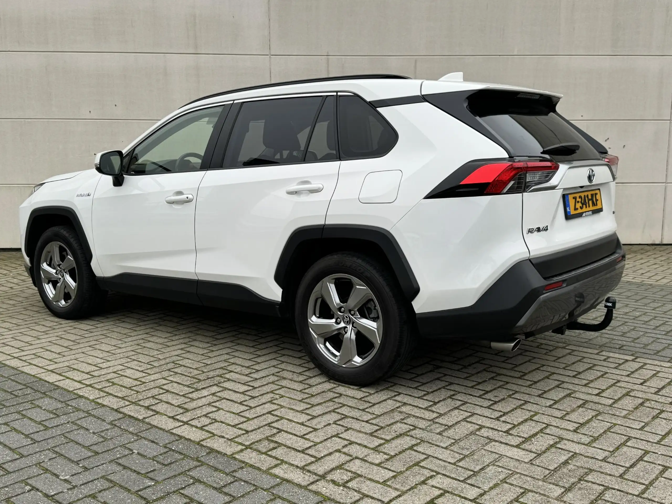 Toyota - RAV 4