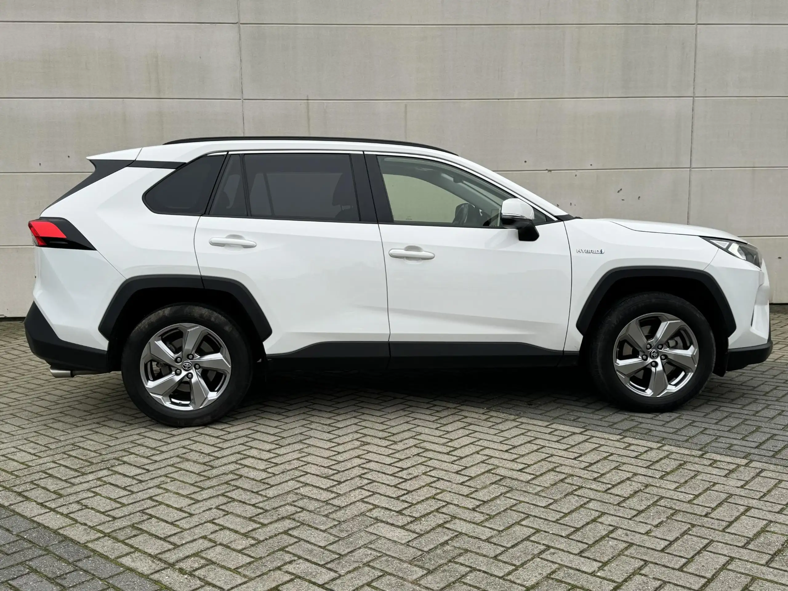 Toyota - RAV 4