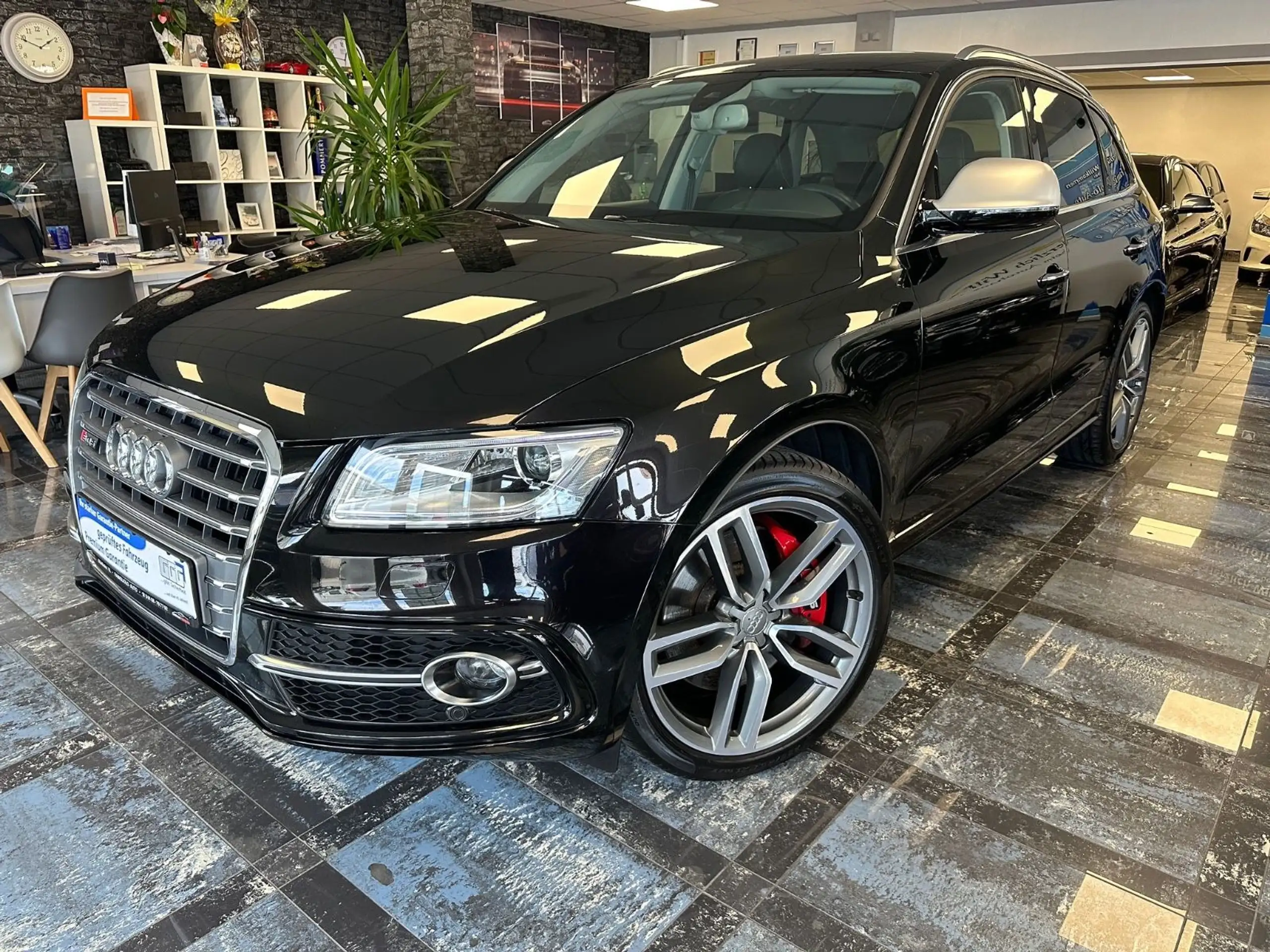 Audi - SQ5