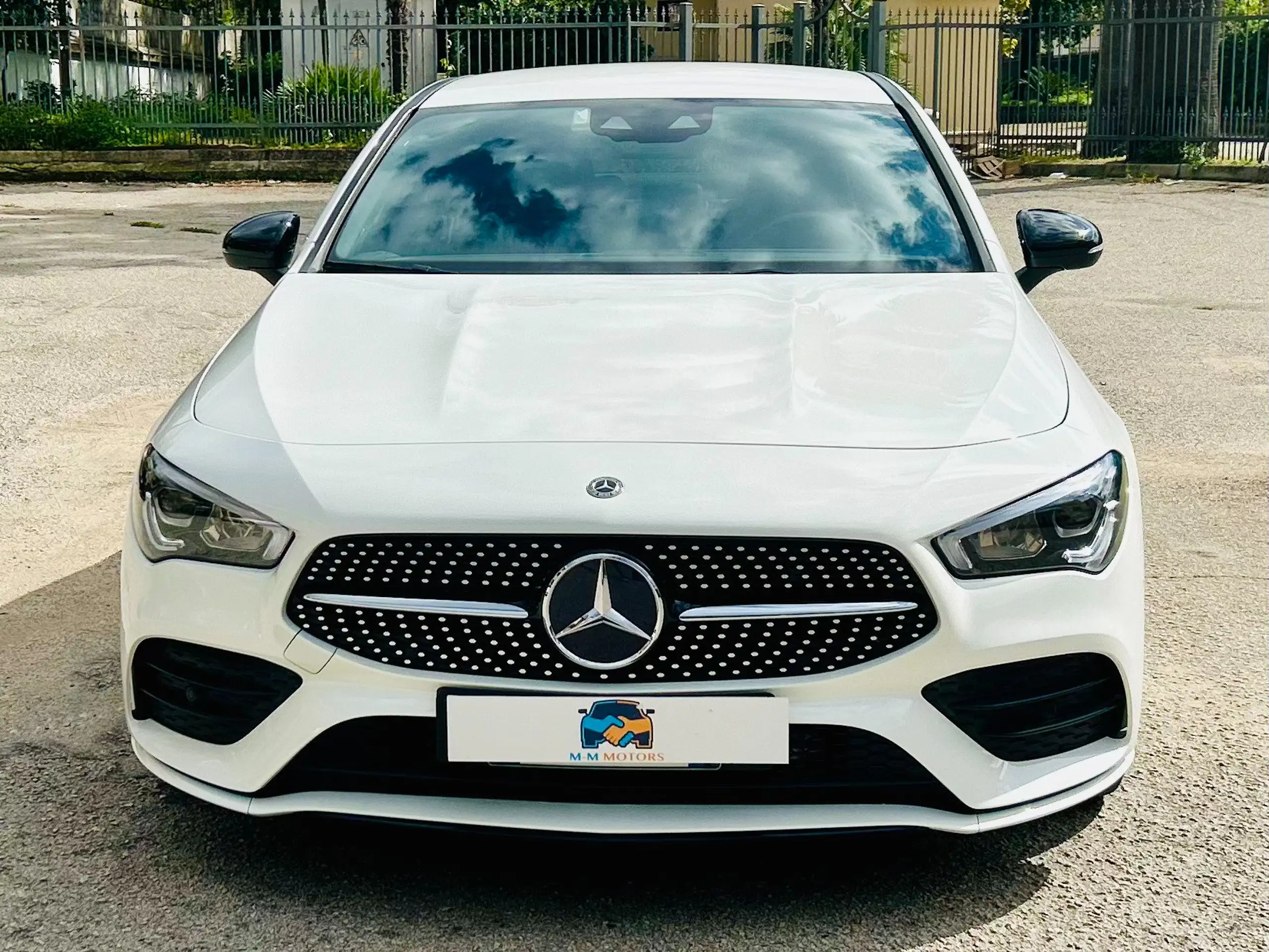 Mercedes-Benz - CLA 200