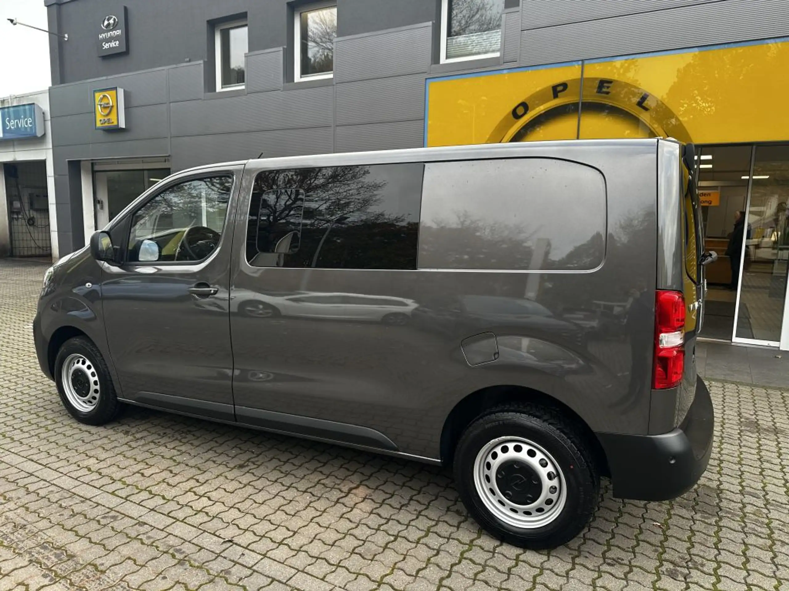 Opel - Vivaro