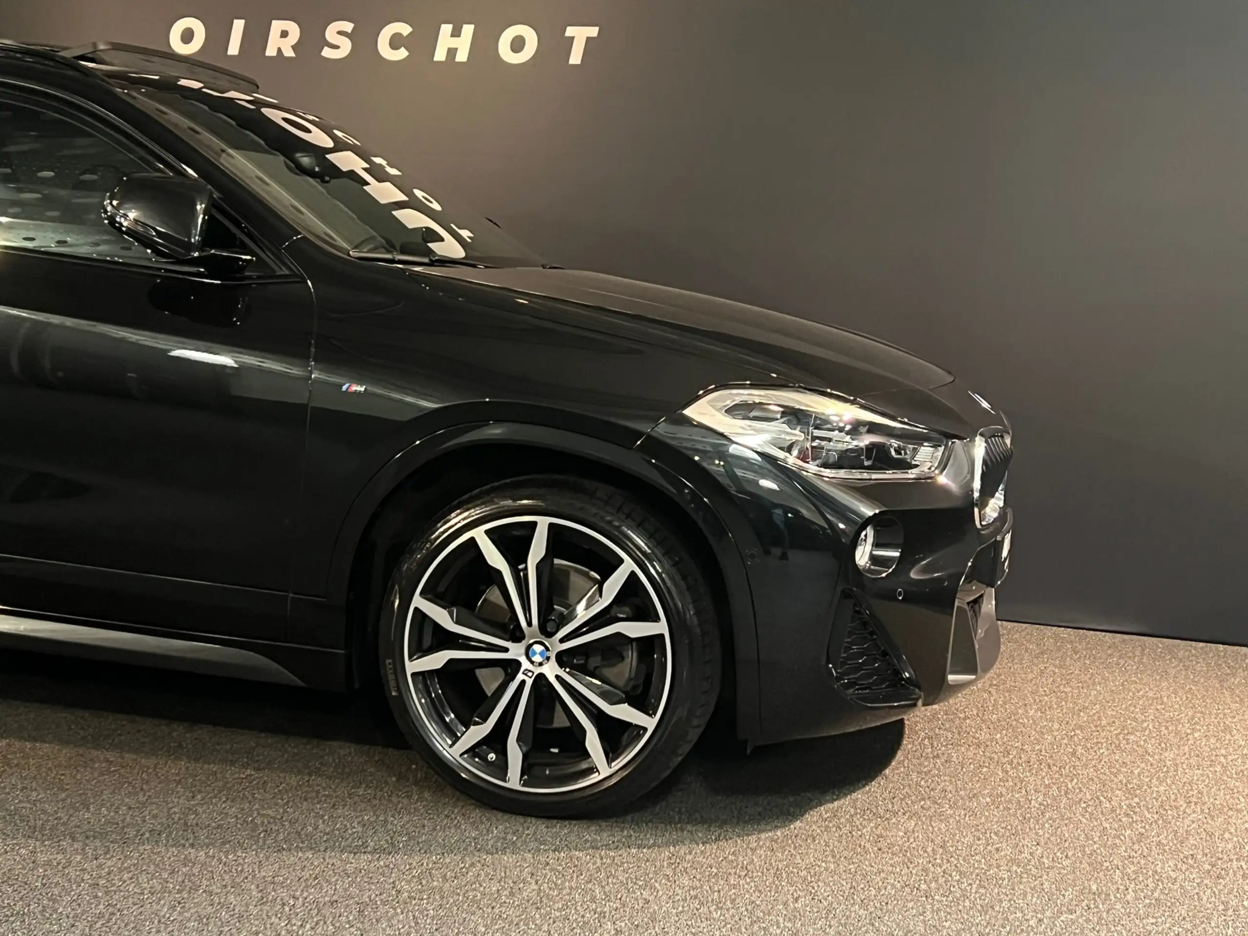 BMW - X2