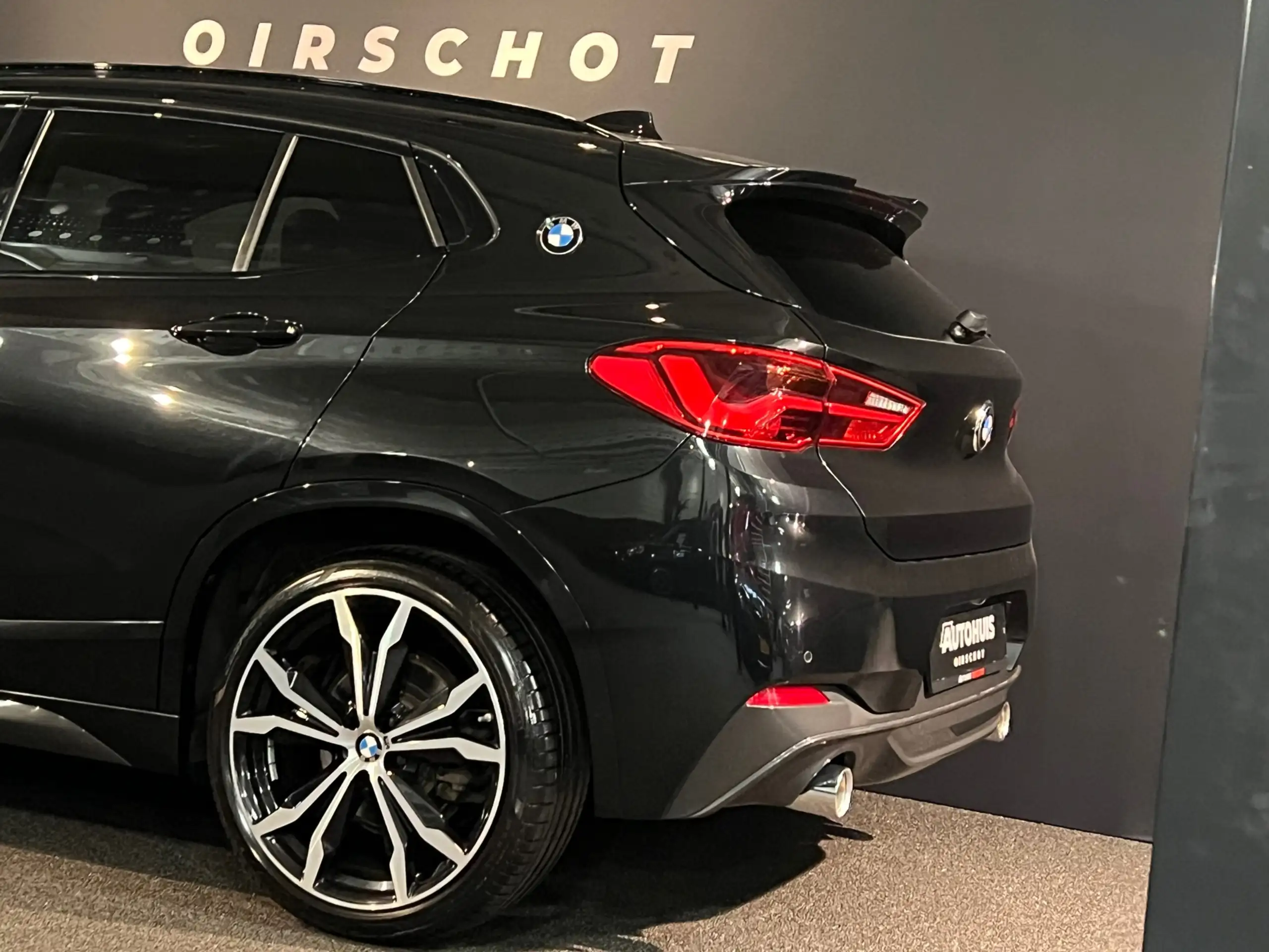 BMW - X2