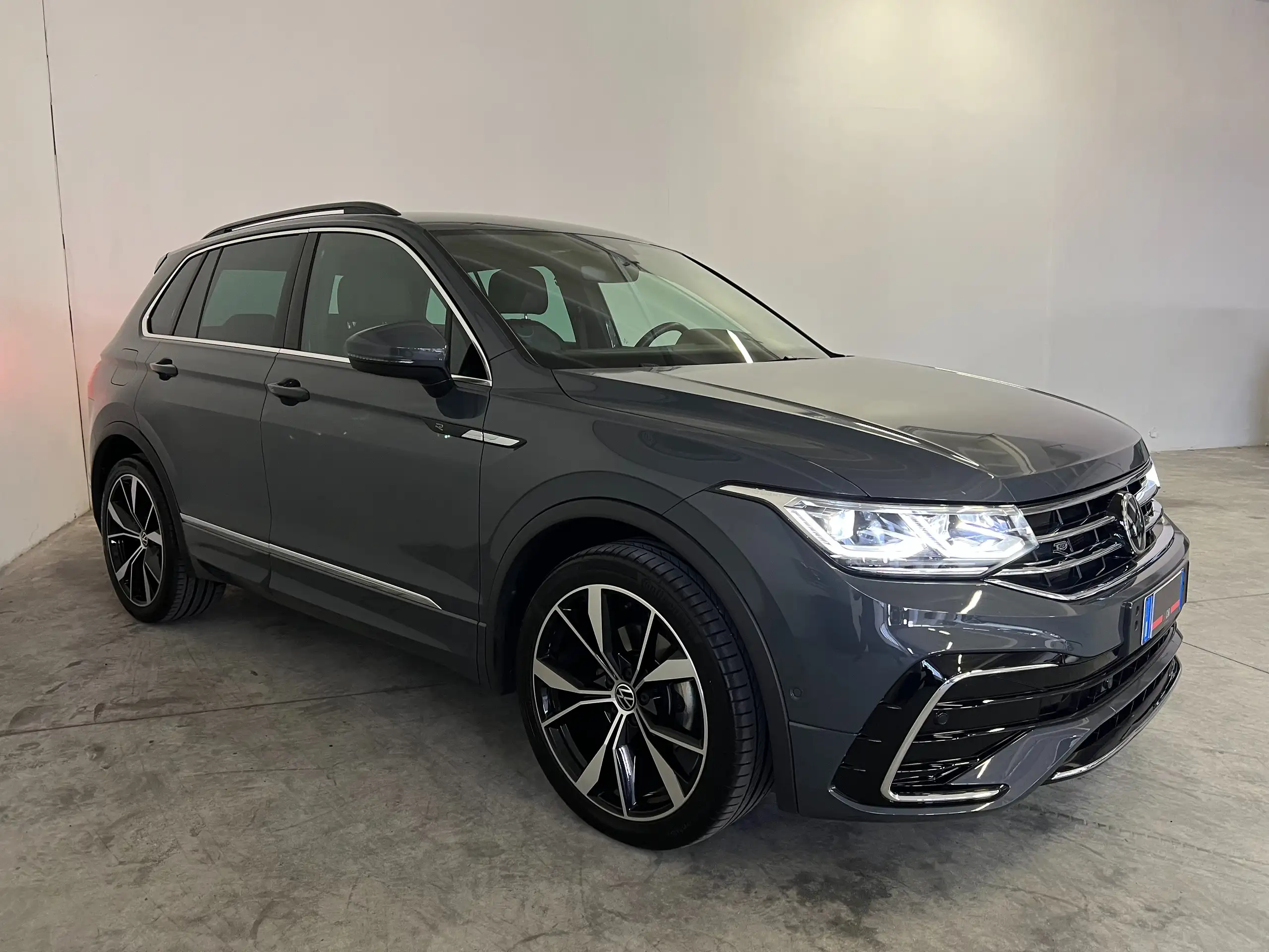 Volkswagen - Tiguan