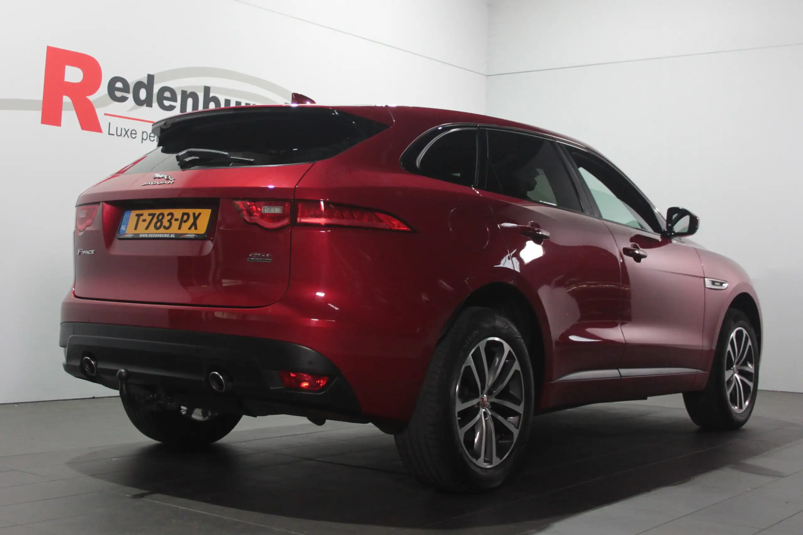 Jaguar - F-Pace