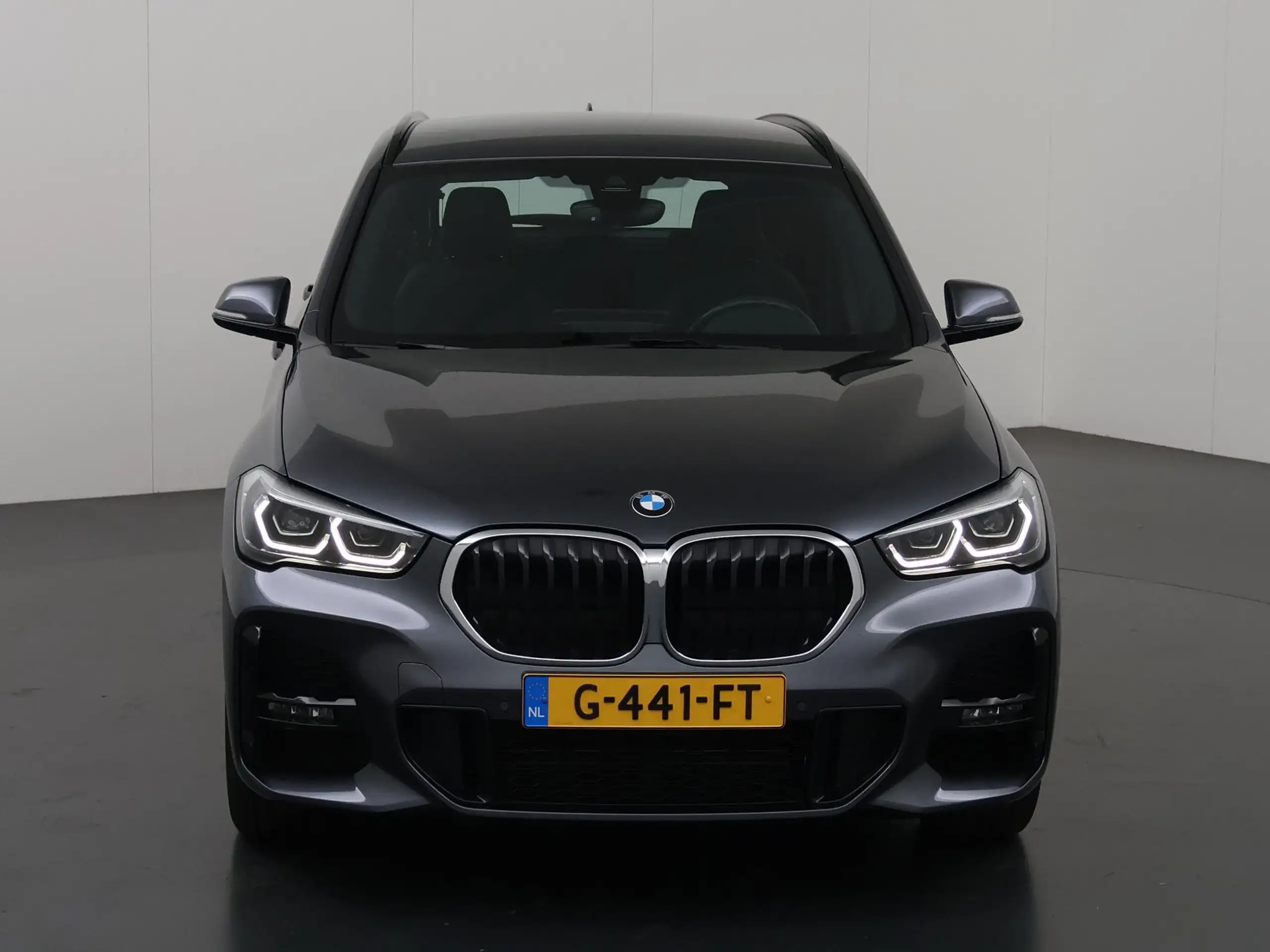 BMW - X1