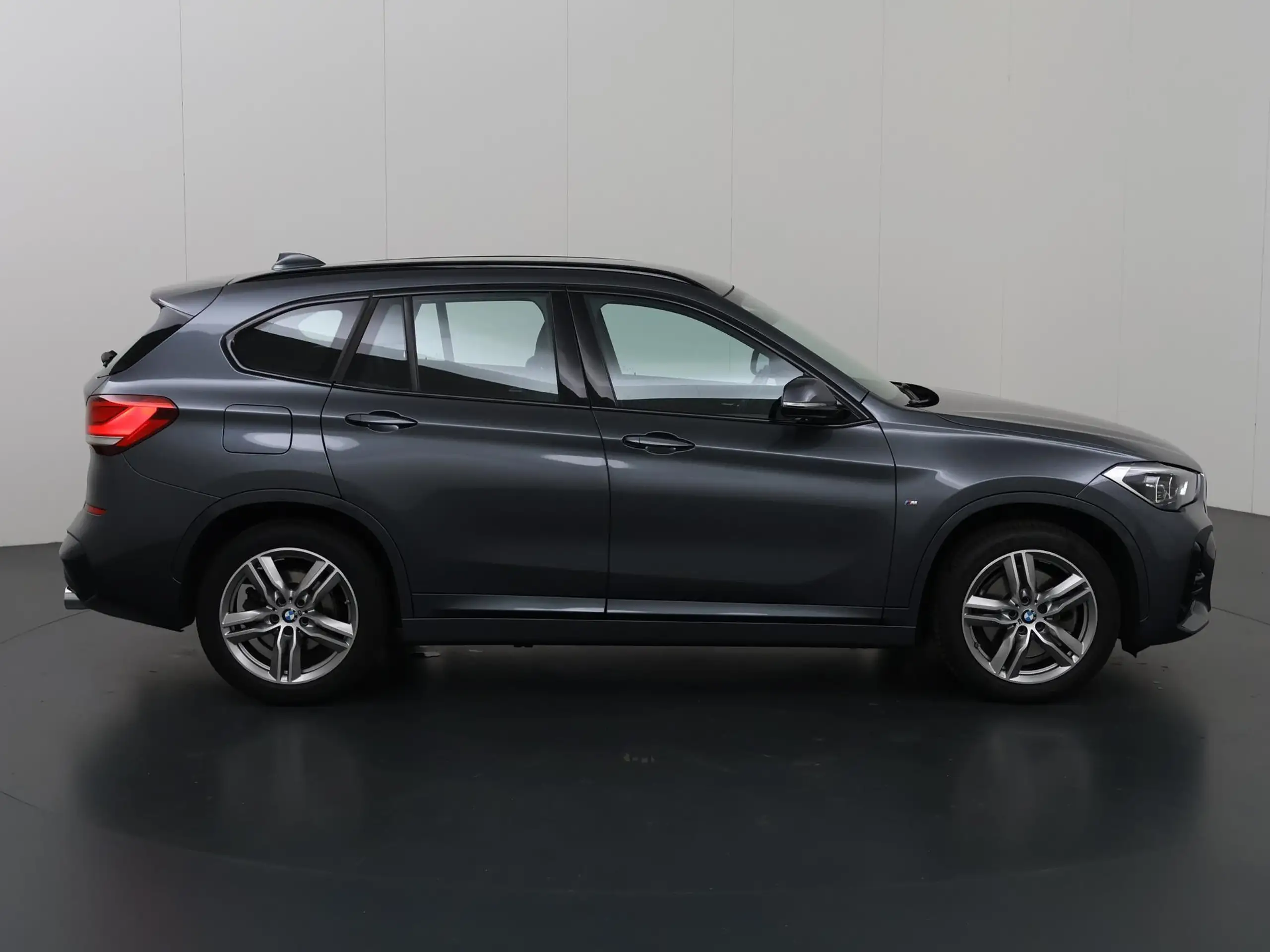 BMW - X1