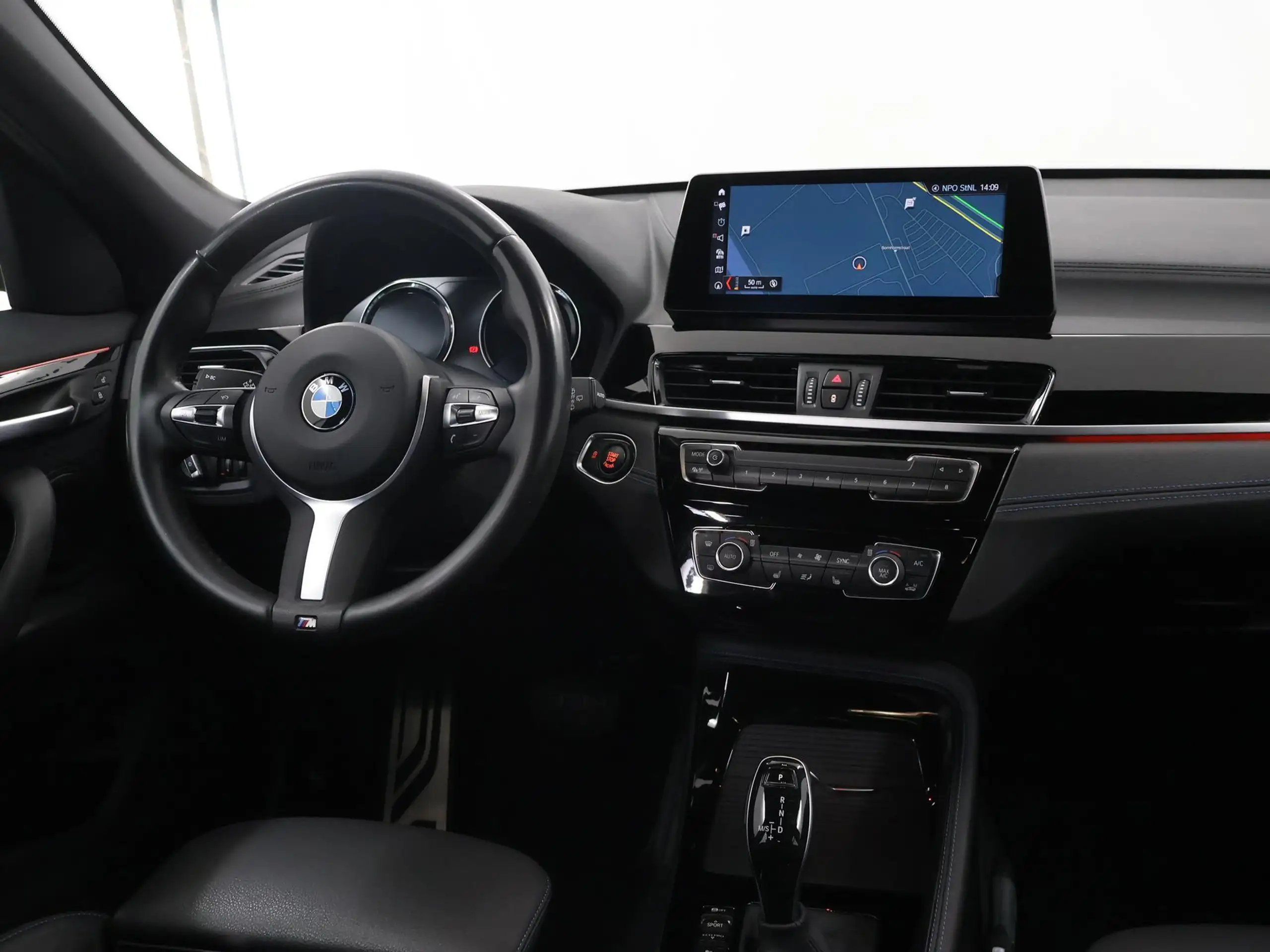 BMW - X1